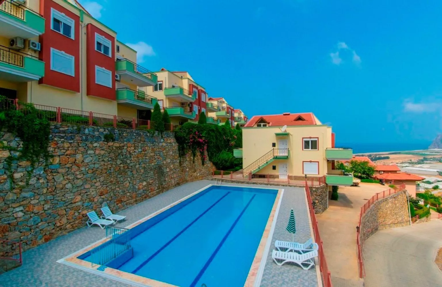 Gazipaşa'da Muhteşem Deniz Manzaralı Satılık 2+1 Daire