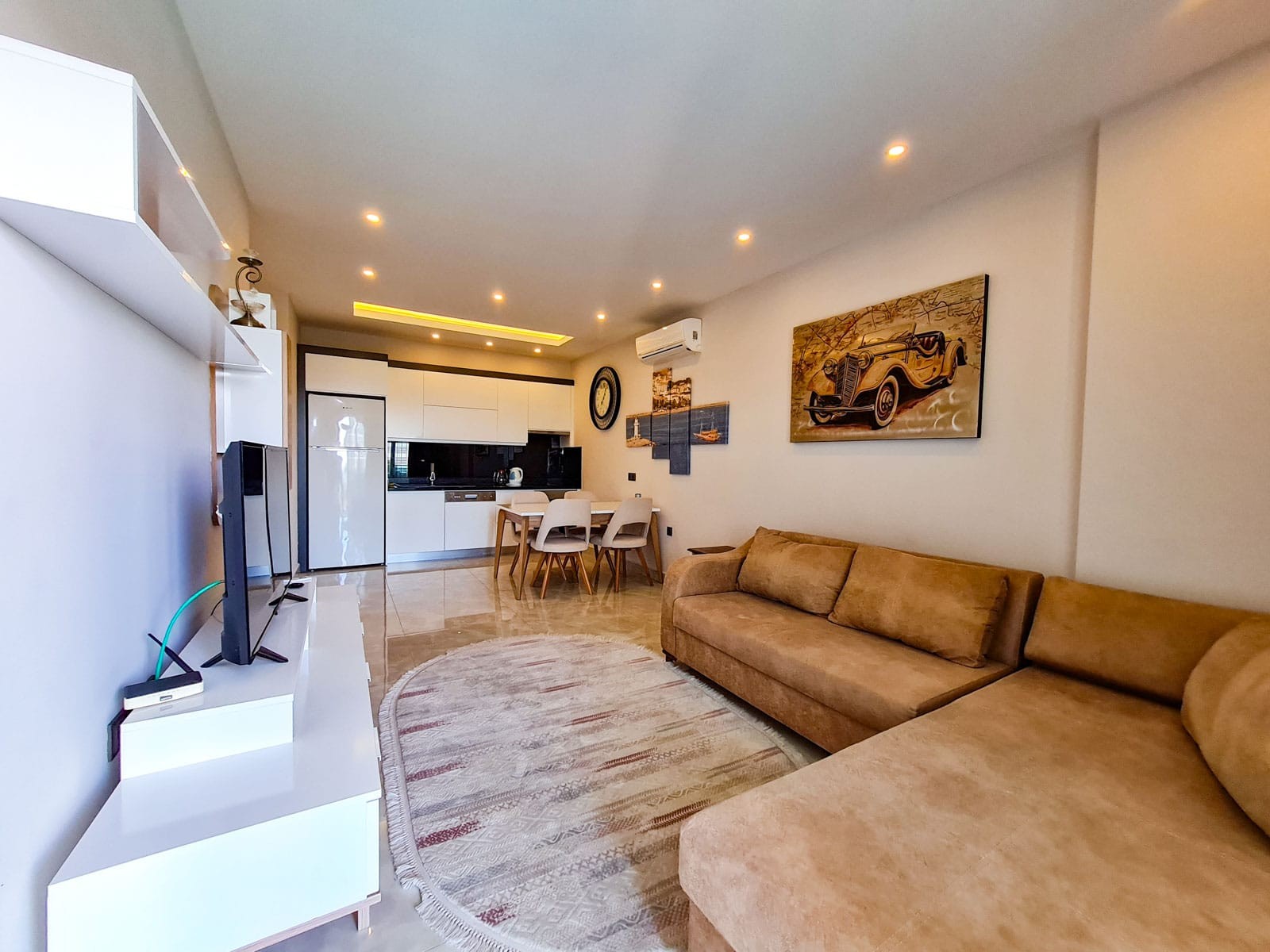 Denize Sıfır  Satılık Eşyalı 1+1 Daire - Alanya, Mahmutlar