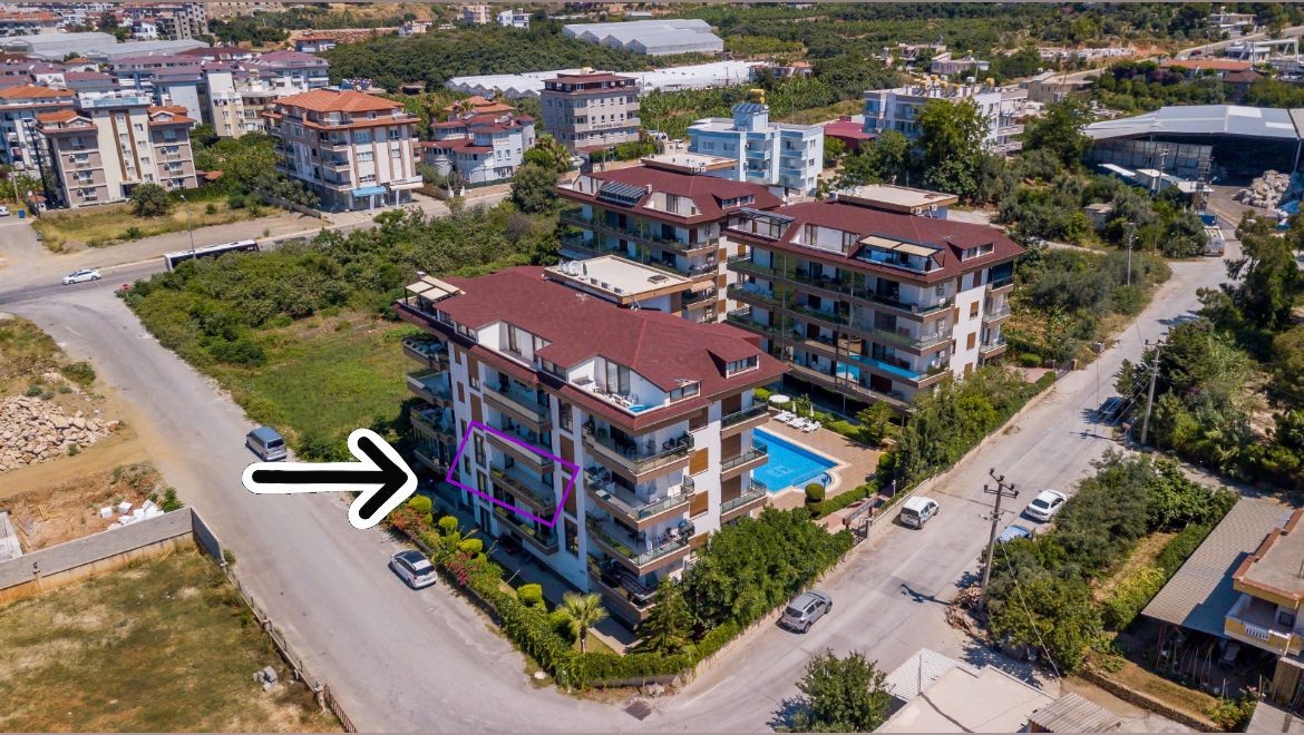 Kestel Alanya'da eşyalı satılık 2+1 dubleks daire.