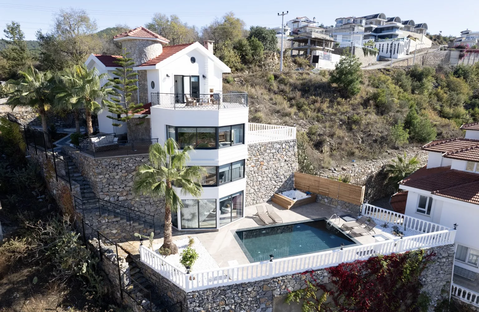 Satılık 4+2 Eşyalı Villa - Deniz Manzaralı, Kargıcak, Alanya