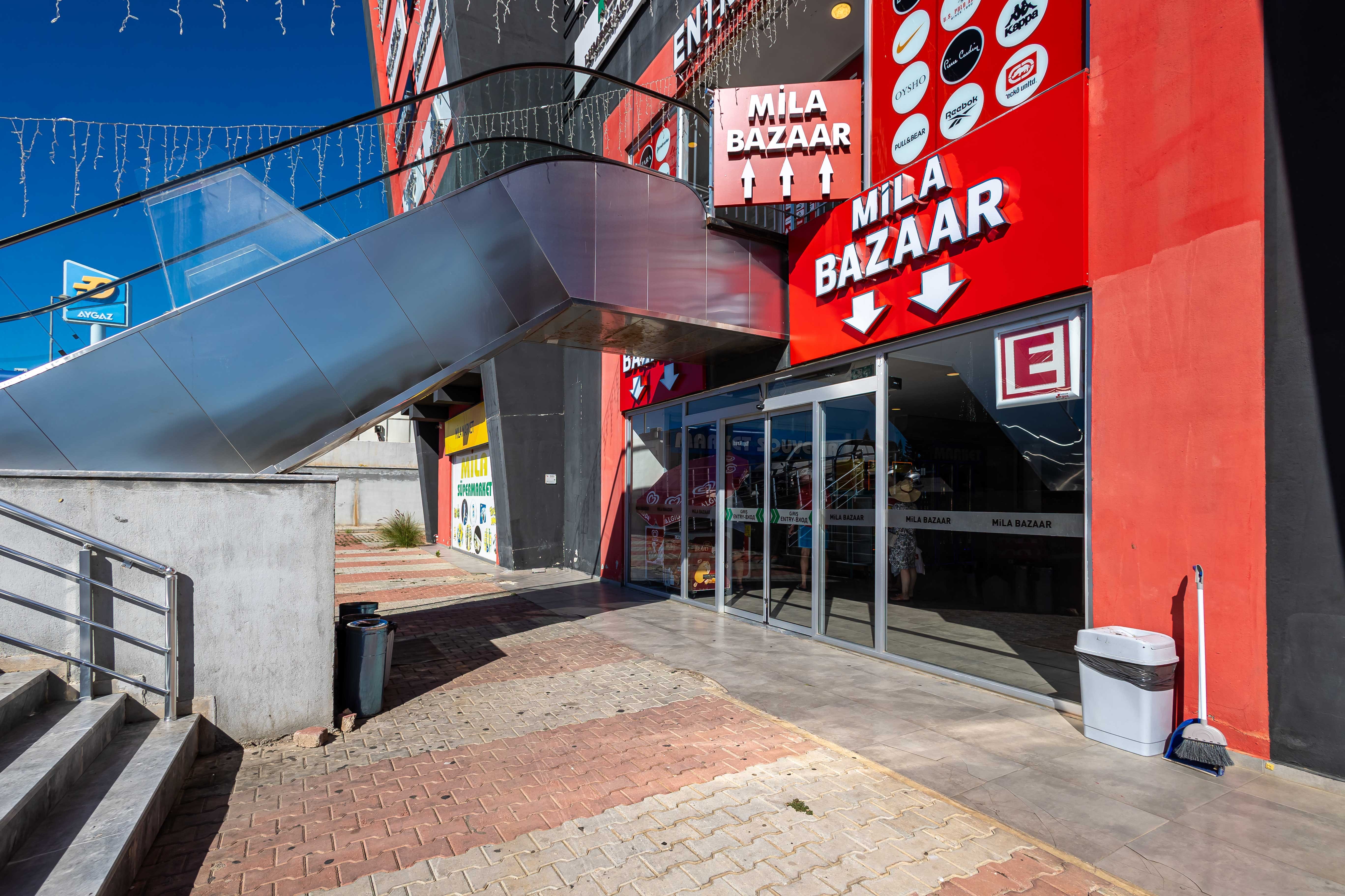 Ladenlokal in Türkler zum Verkauf – Nevas Outlet Store