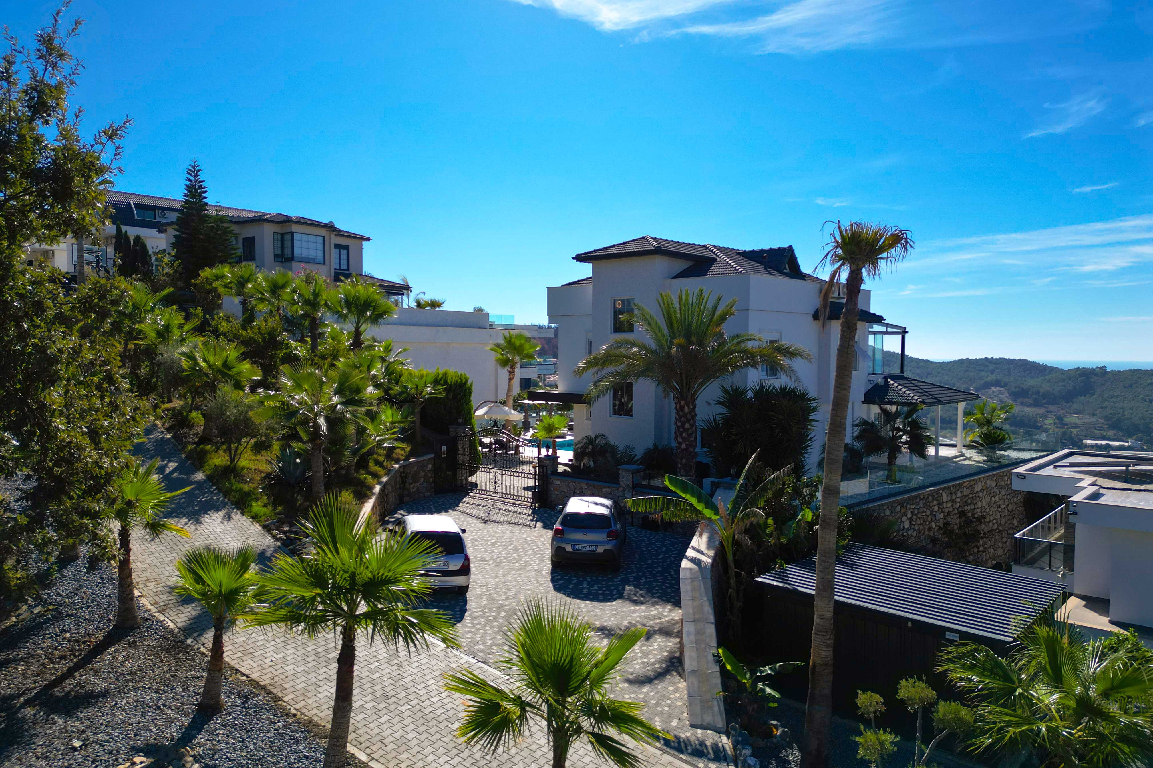 Kargıcak'ta Satılık Lüks 3+1 Deniz Manzaralı Villa