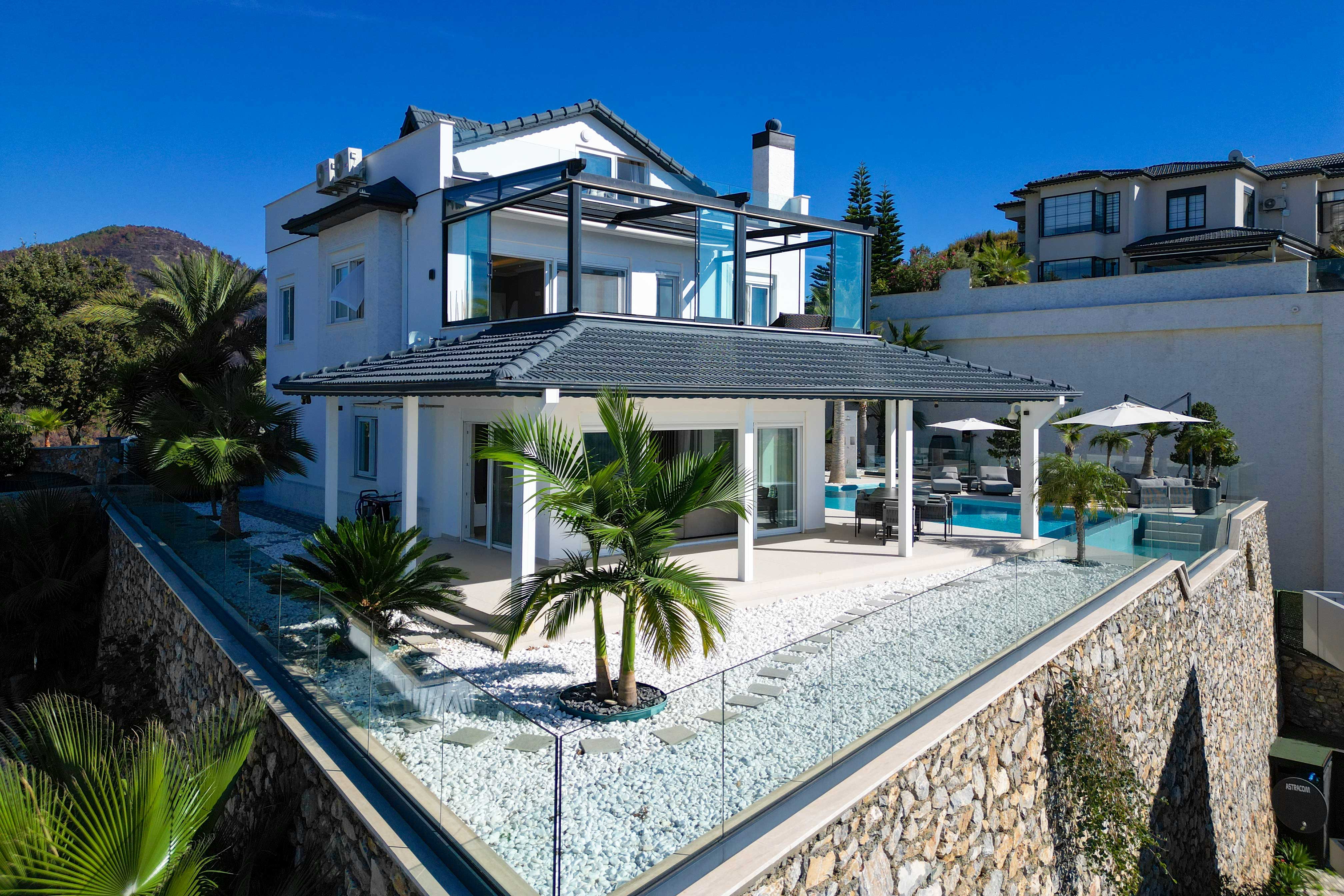 Kargıcak'ta Satılık Lüks 3+1 Deniz Manzaralı Villa