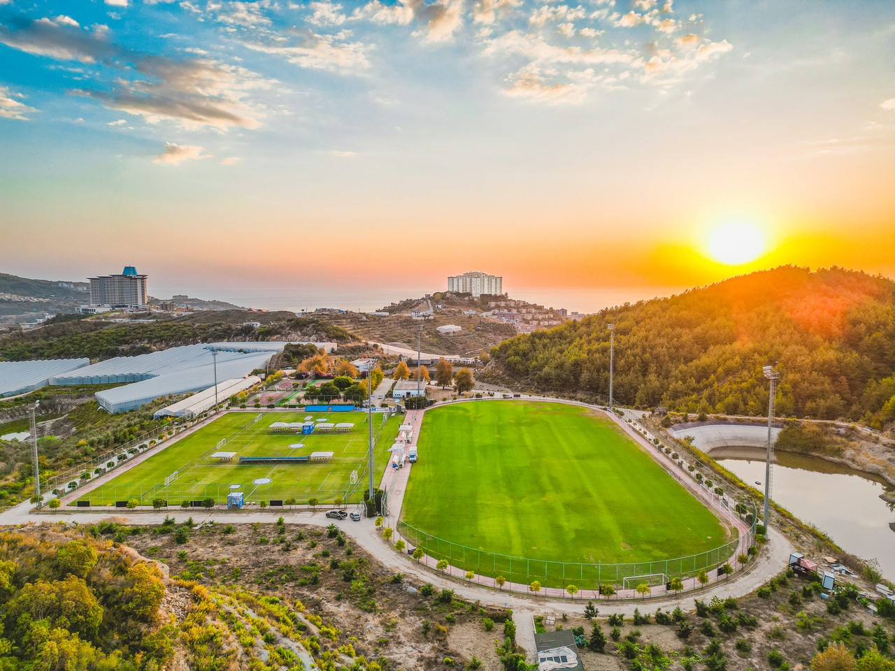 Аренда квартиры 2+1 с потрясающим видом в Goldcity Kargıcak