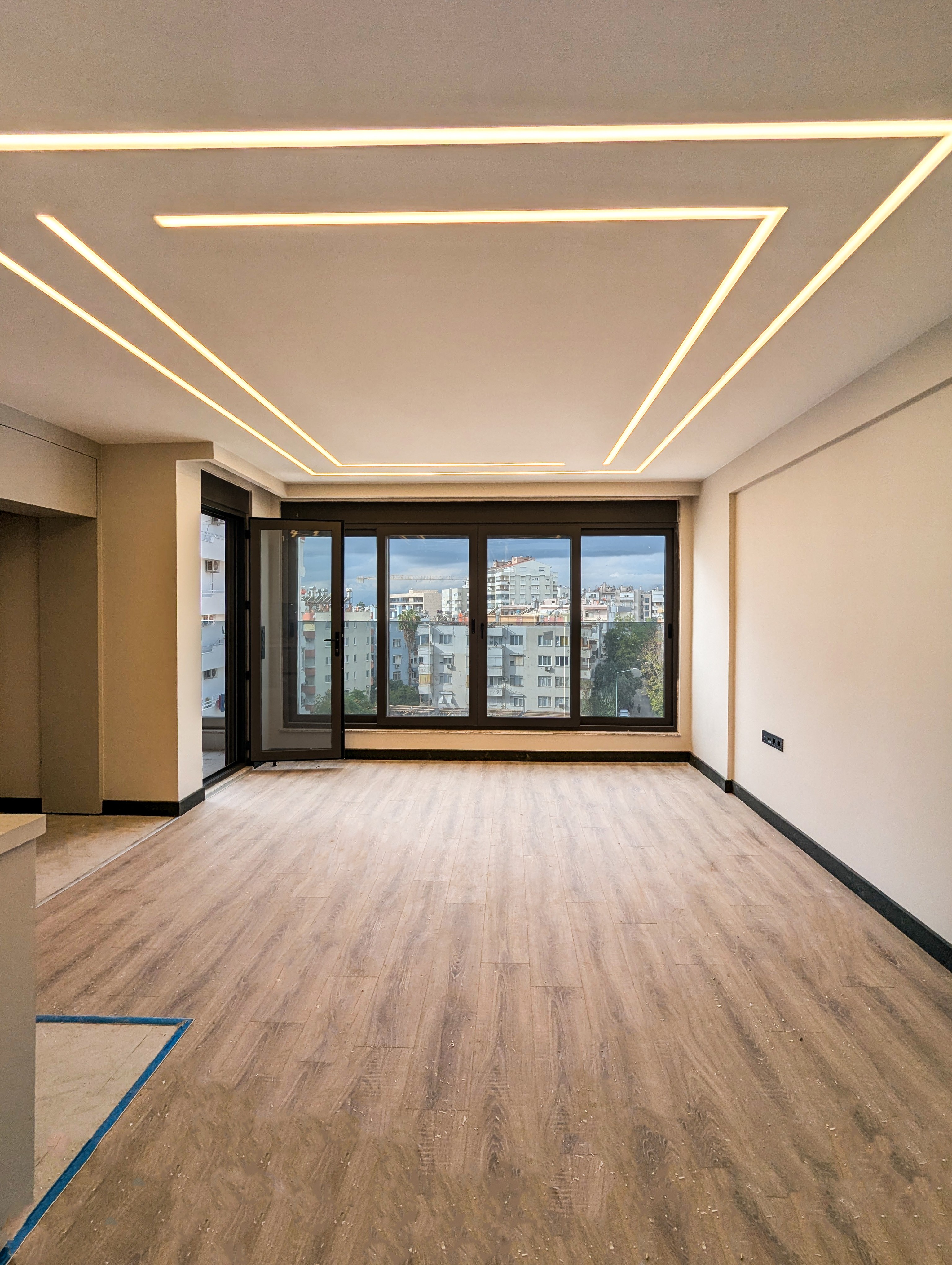 Квартира 2+1 на продажу рядом с набережной в Анталье