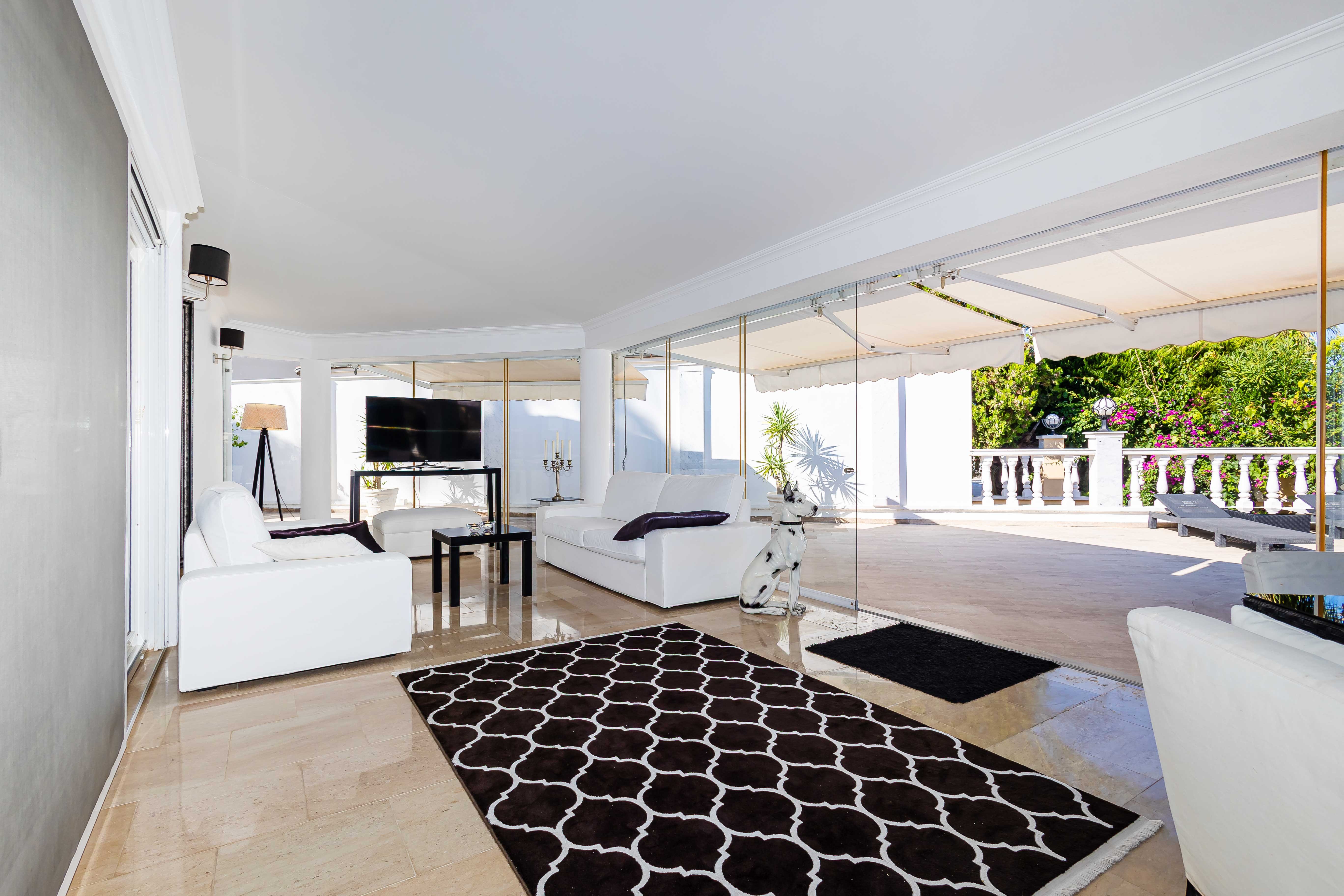 Уютная отдельно стоящая вилла с видом на море в Каргыджаке