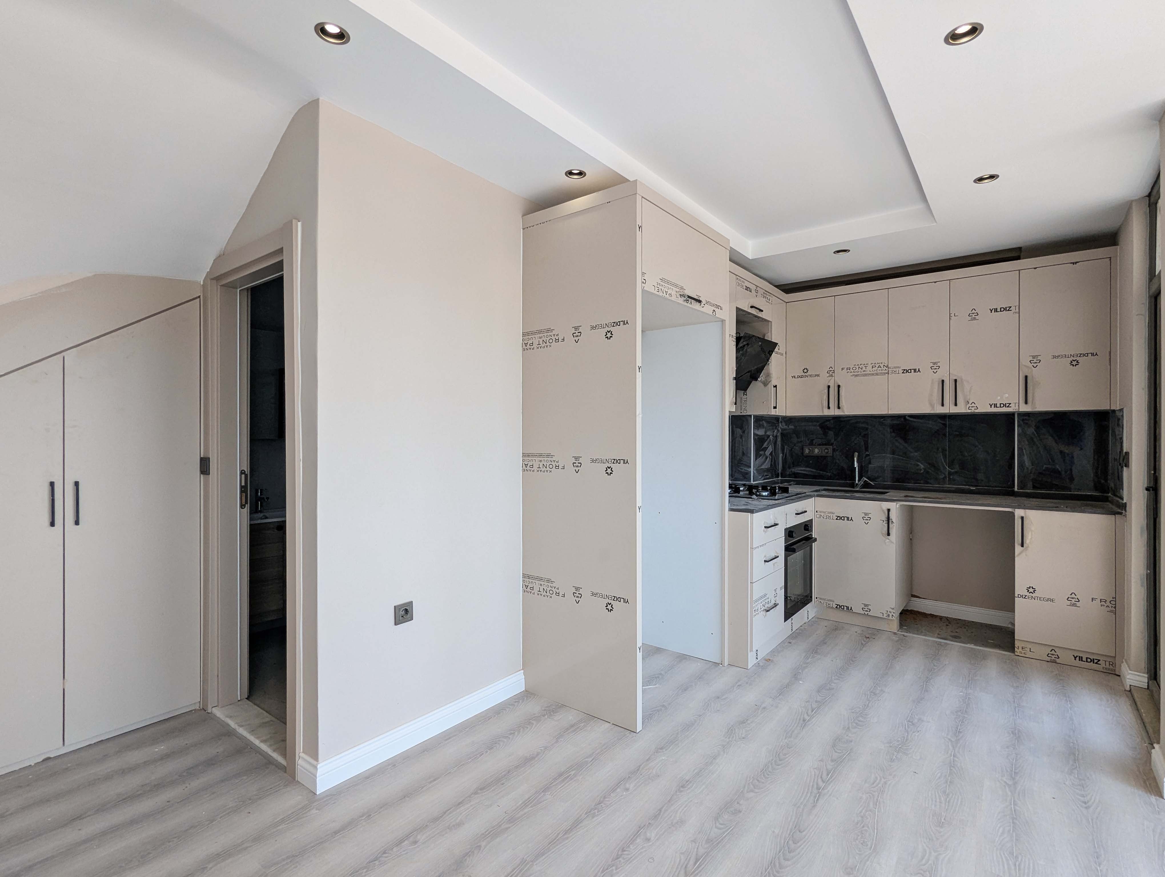 شقة دوبلكس 2+1 في موراتباشا إرمنك للبيع