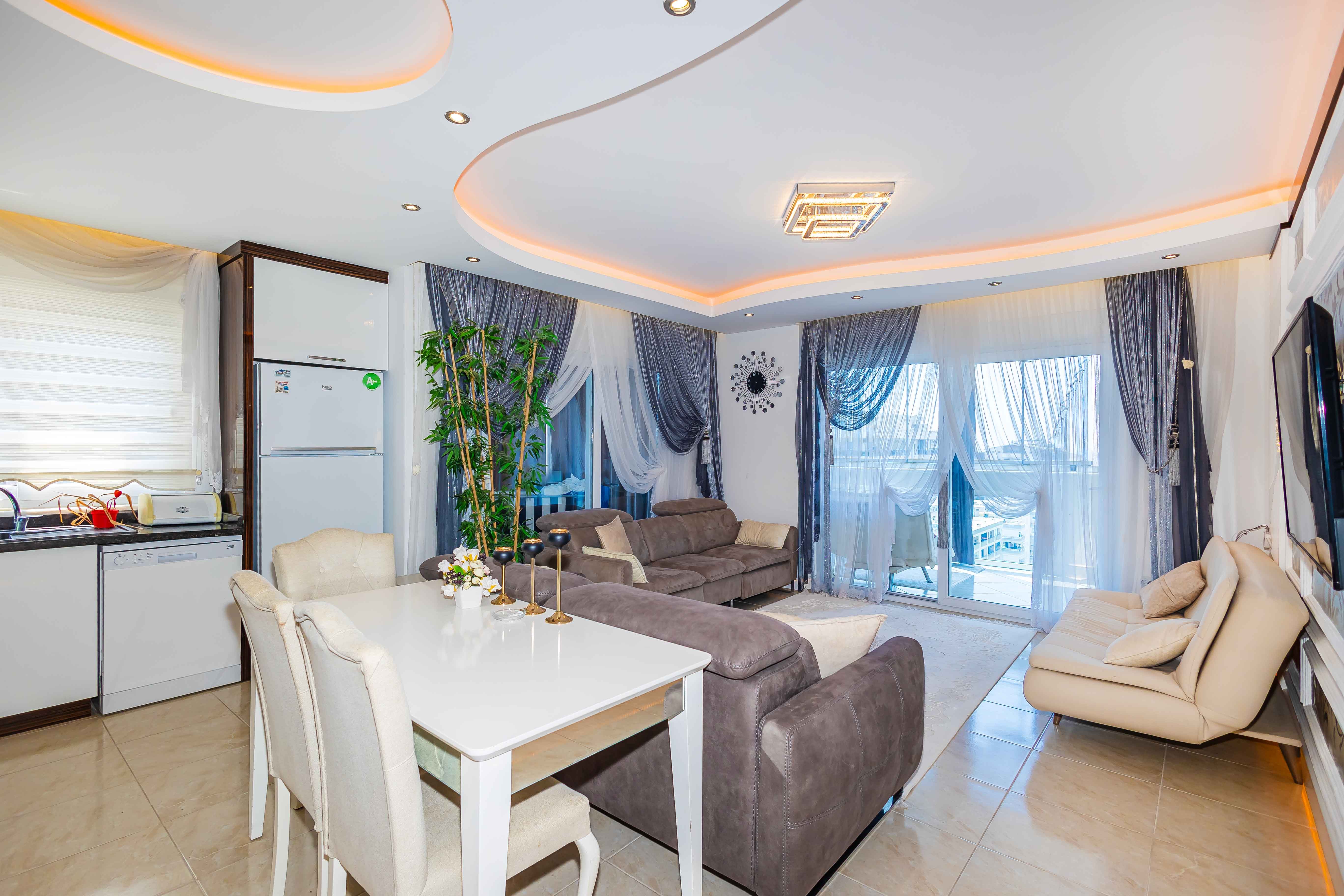 Yekta Tower квартира 2+1 с видом на море Алания Махмутлар