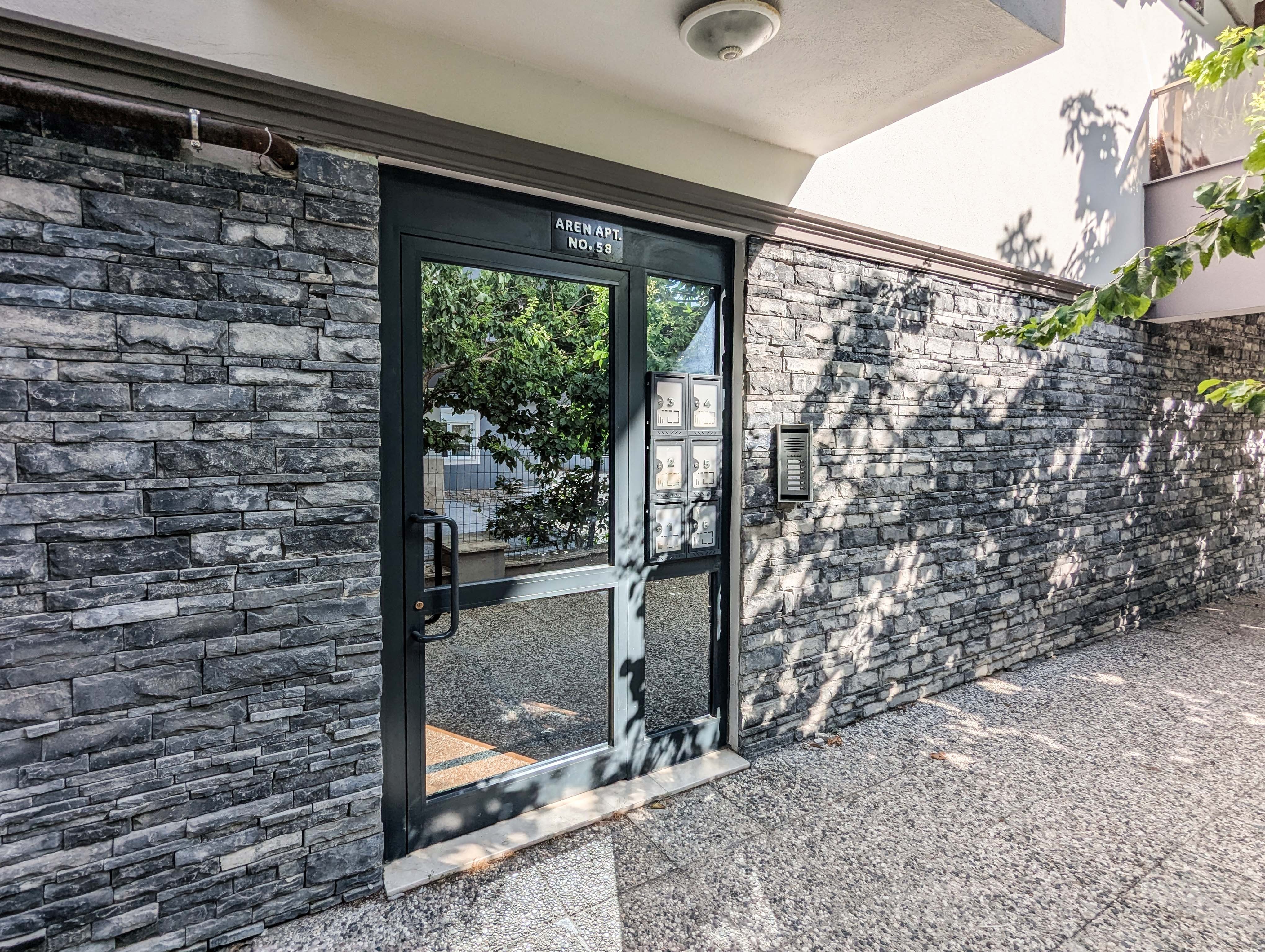 شقة دوبلكس 3+1 للبيع في أنطاليا قريبة من البحر