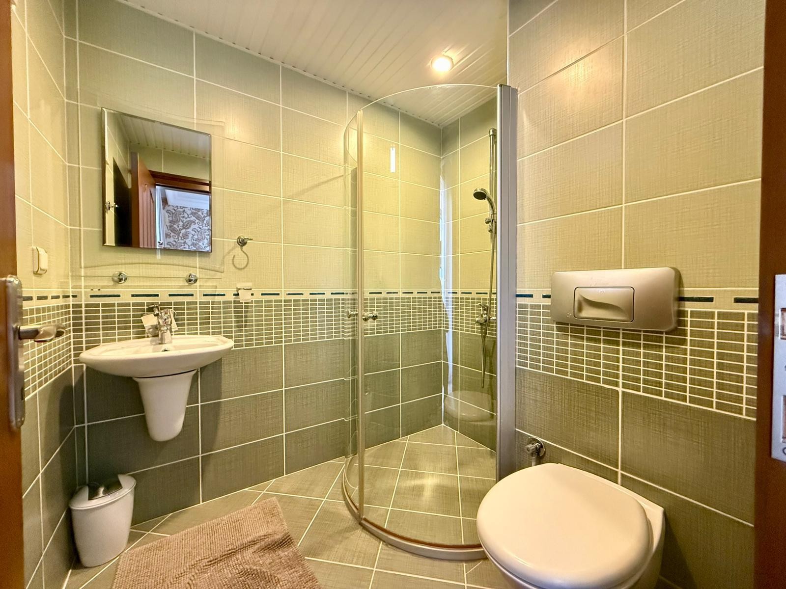 شقة 2+1 للبيع بإطلالة بحرية كاملة في ألانيا محمودلار