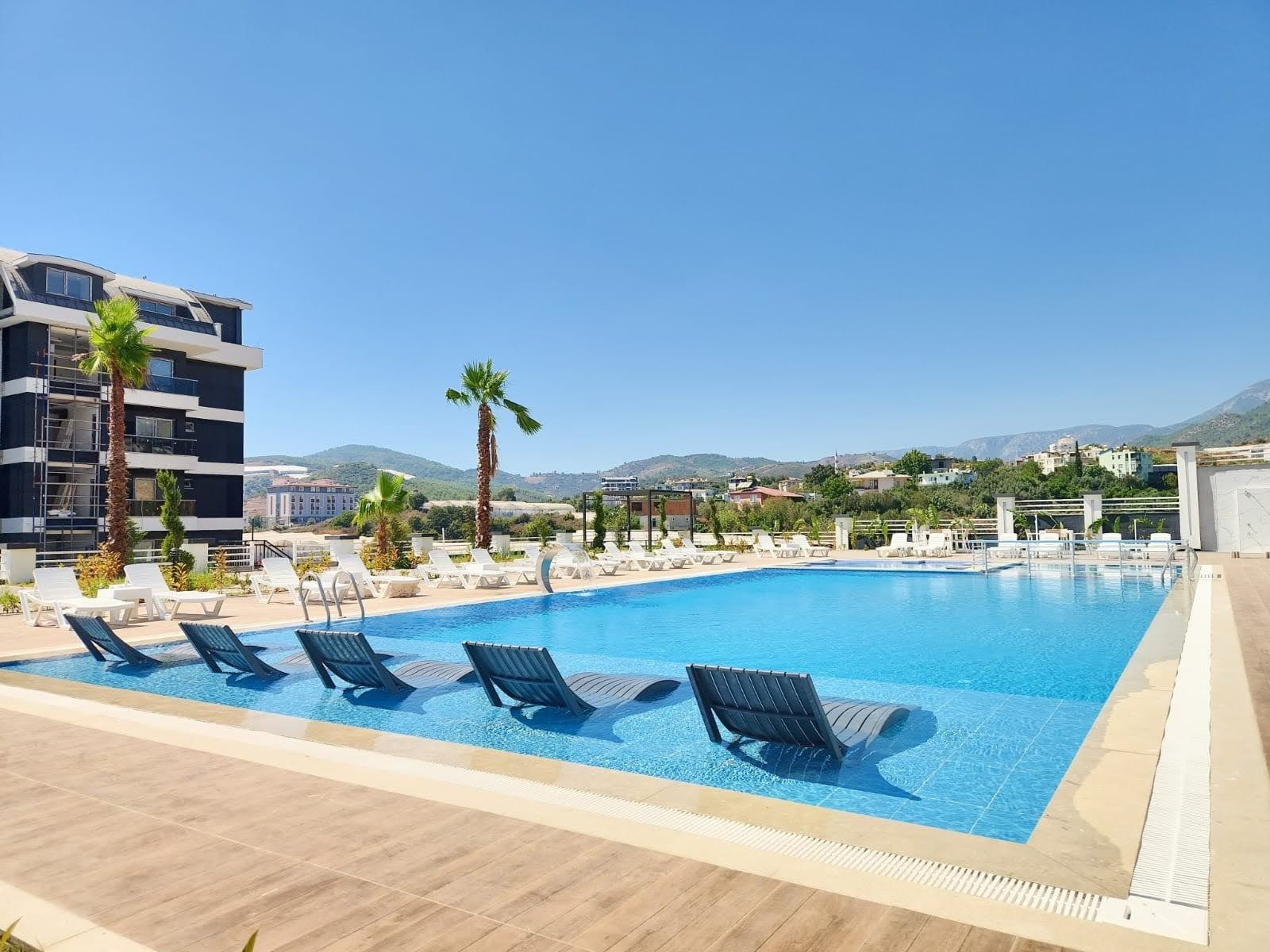 Satılık 1+1 Daire Alanya Demirtaş’ta, Havuzlu Site