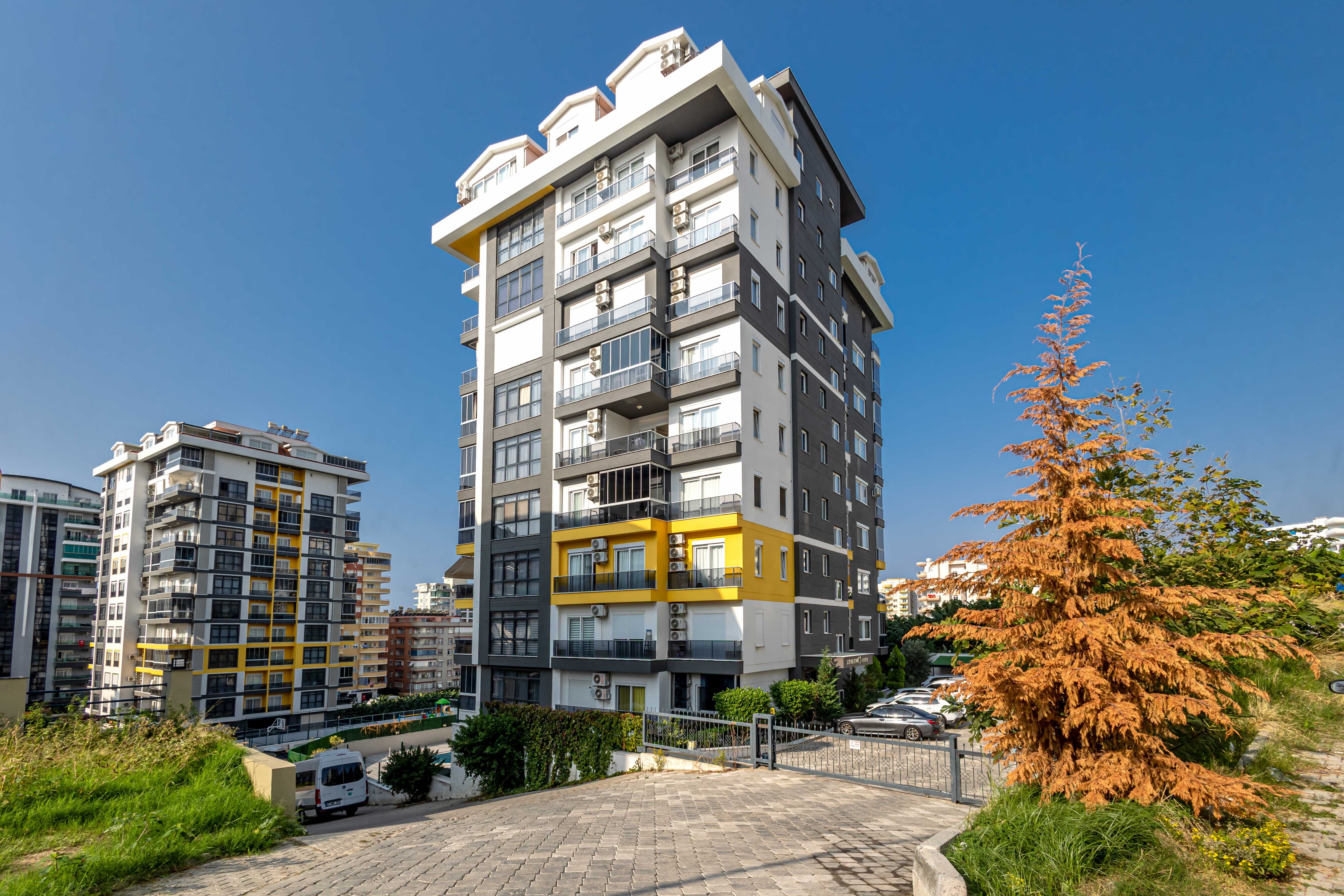 Mahmutlar’da Satılık Full Eşyalı 3+1 Lüks Daire