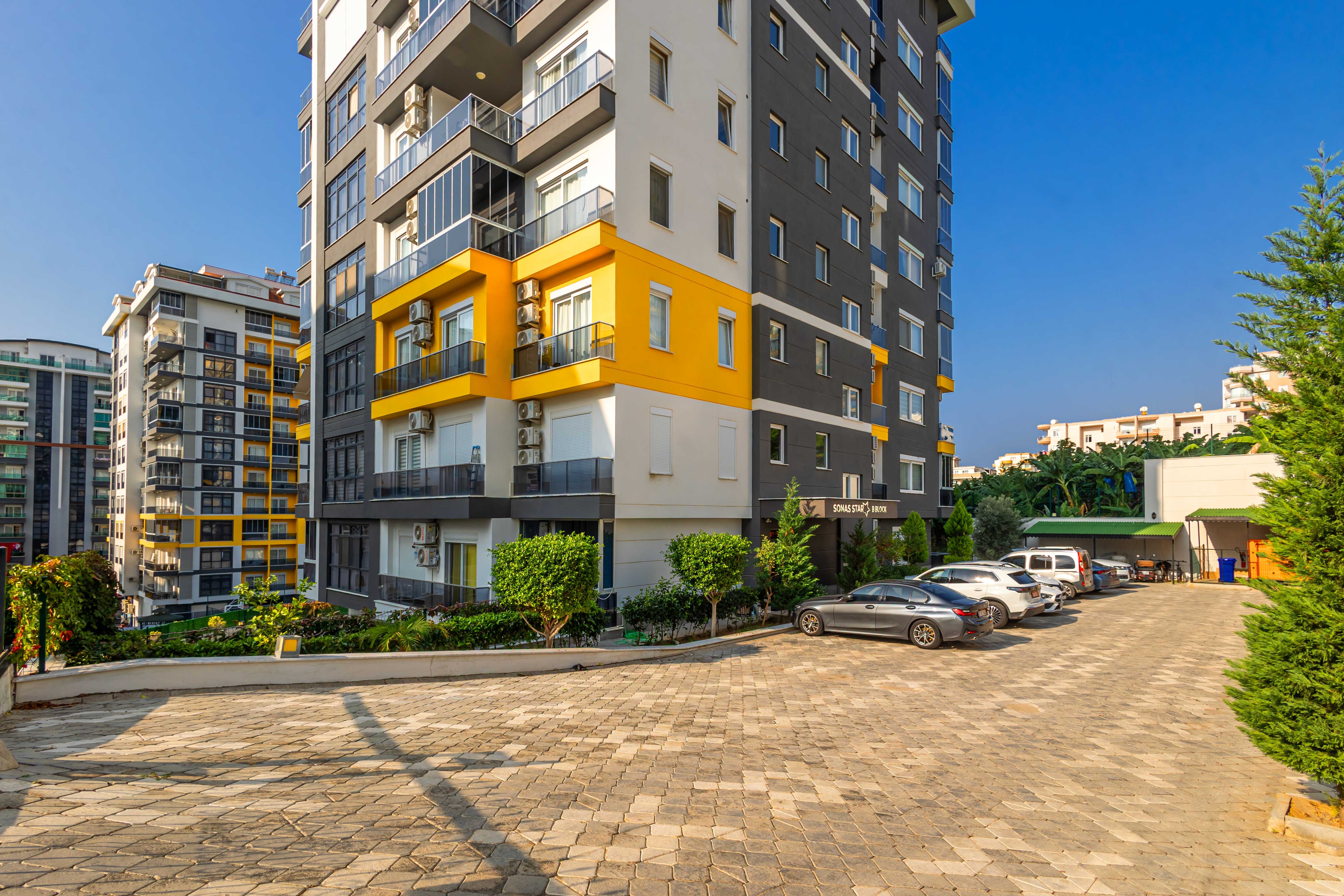 Mahmutlar’da Satılık Full Eşyalı 3+1 Lüks Daire