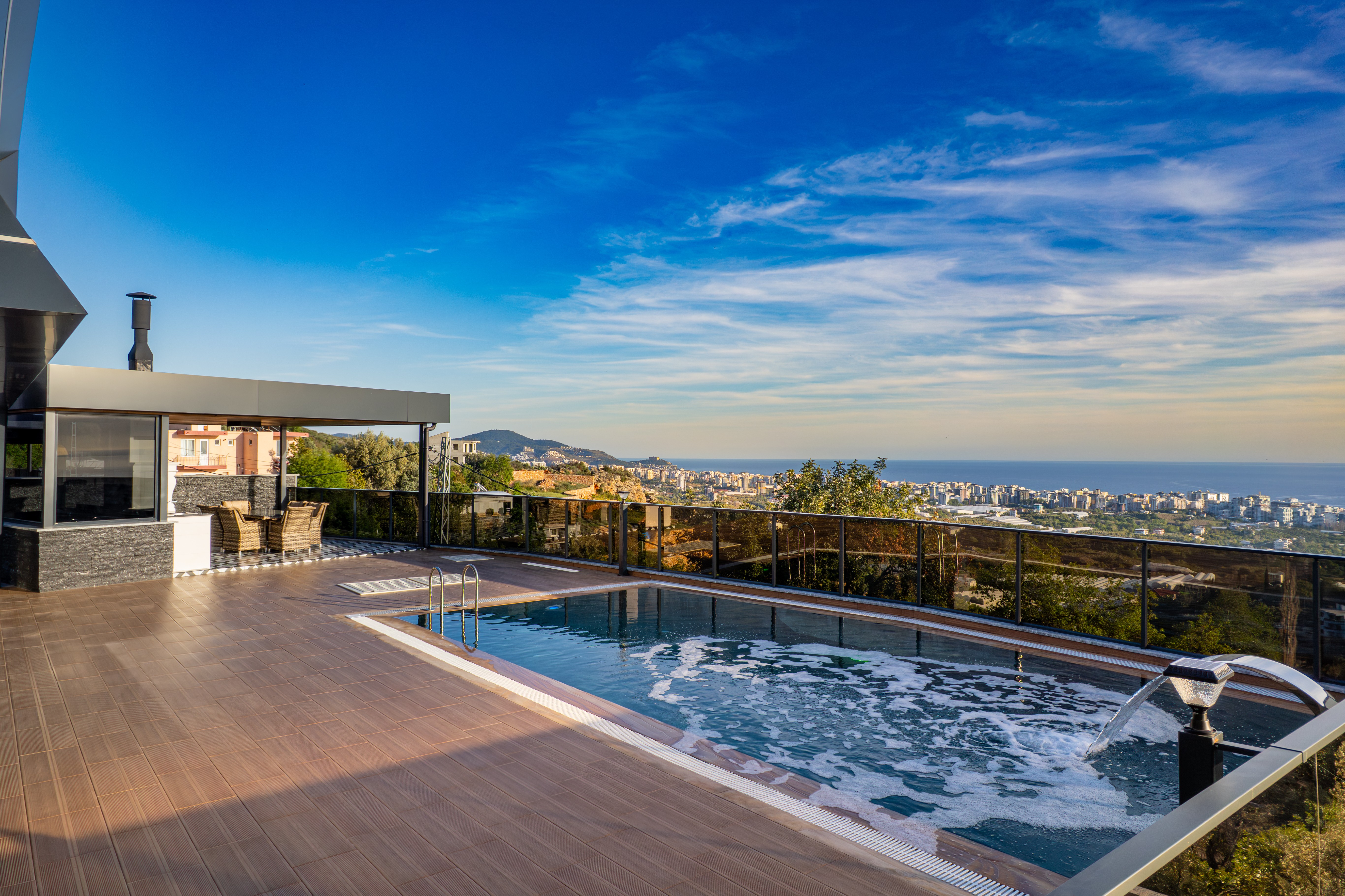 Alanya Kestel’de Satılık 4+1 Villada Lüks Yaşam Fırsatı