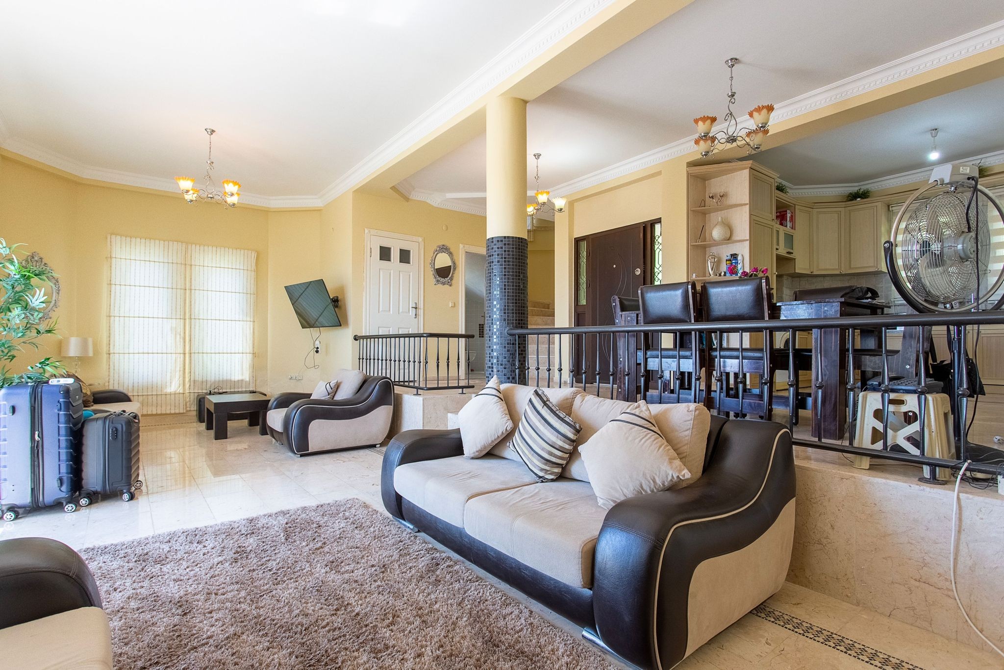 Alanya Kargıcak'ta Satılık 4+1 Villa | Havuzlu, Otoparklı