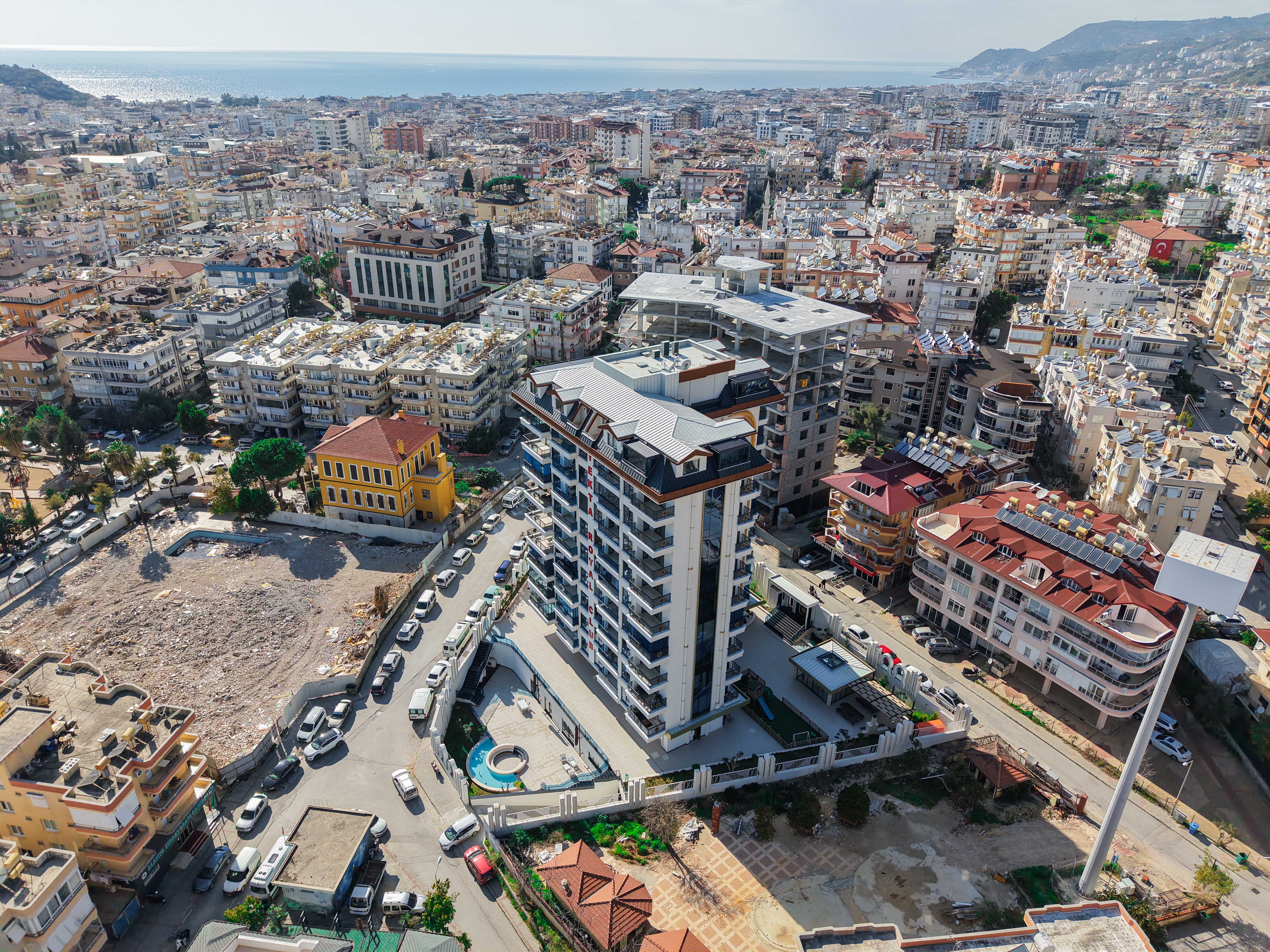 Alanya Merkez'de Satılık 2+1 Daire | Yekta Royal Sitesi