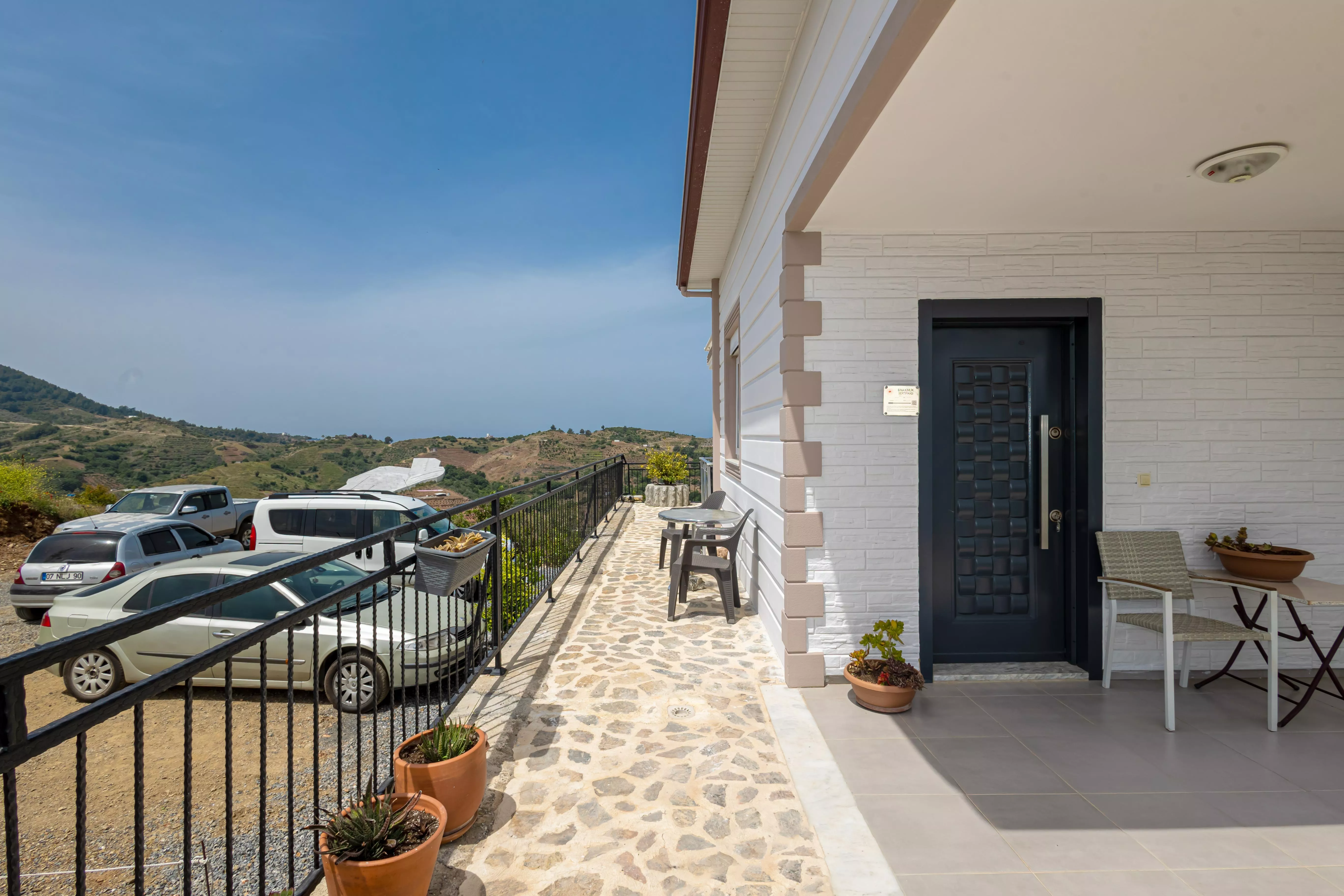 Gazipaşa Ekmel'de Satılık 2 Adet Eşyalı 2+1 Havuzlu Villa