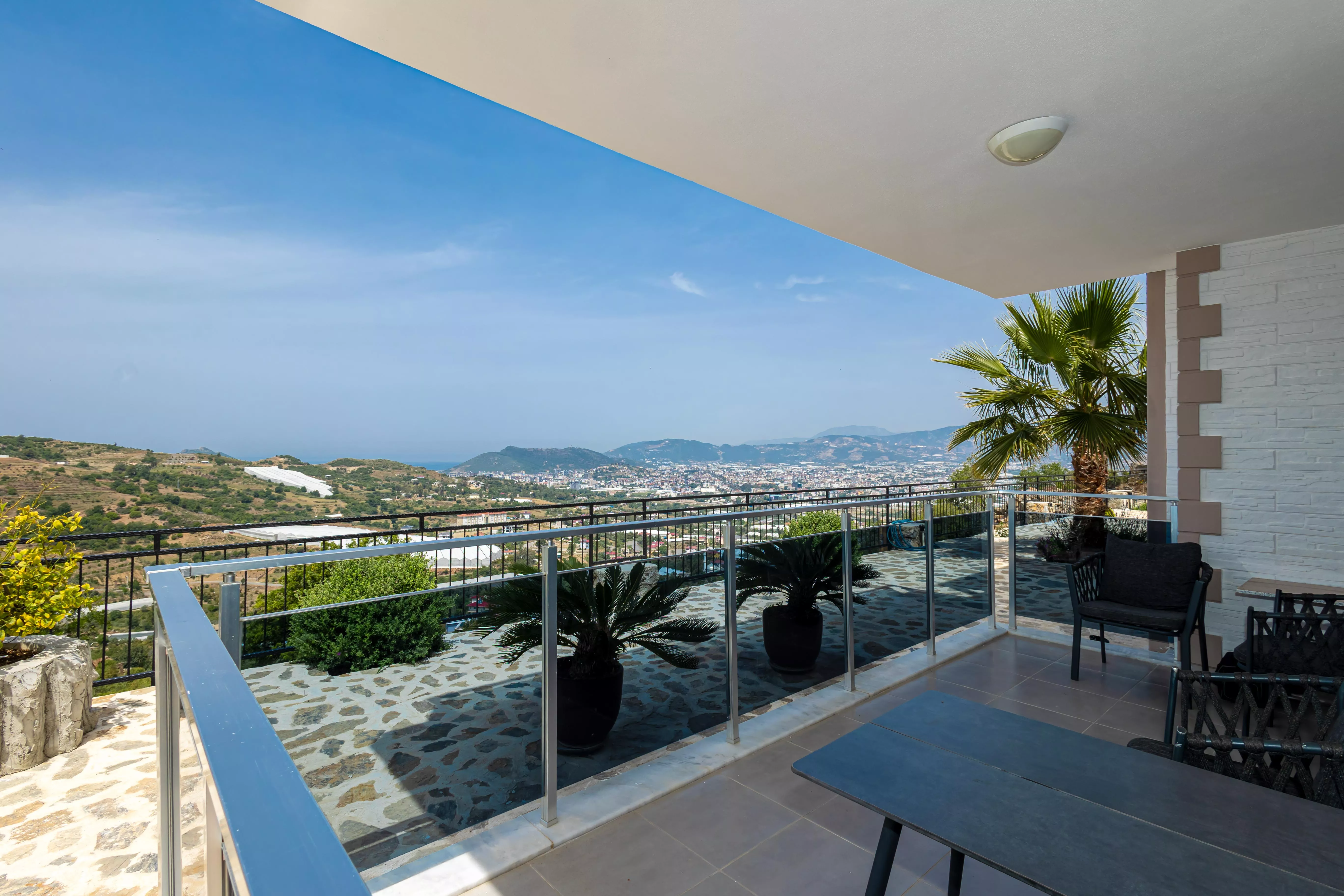 Gazipaşa Ekmel'de Satılık 2 Adet Eşyalı 2+1 Havuzlu Villa