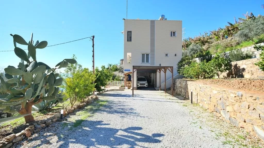 Меблированная вилла 3+1 на продажу Алания Уграк в 350 м море