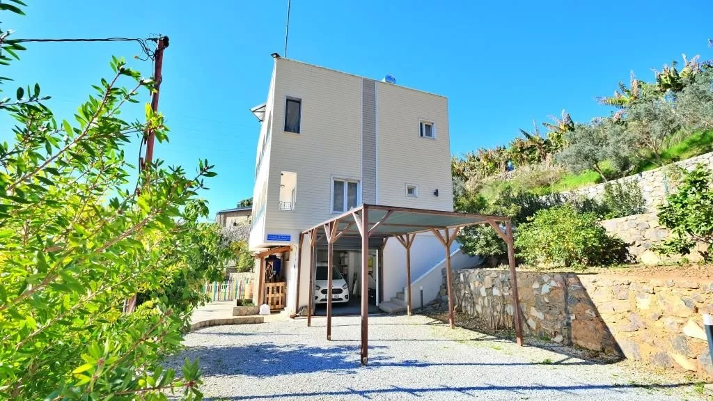 Меблированная вилла 3+1 на продажу Алания Уграк в 350 м море