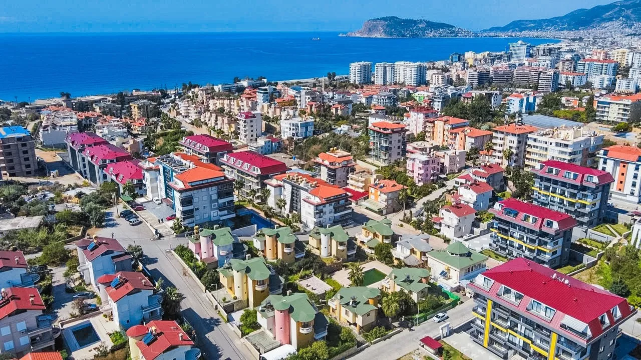 Alanya Kestel’de Satılık 3+1 Tripleks Villa