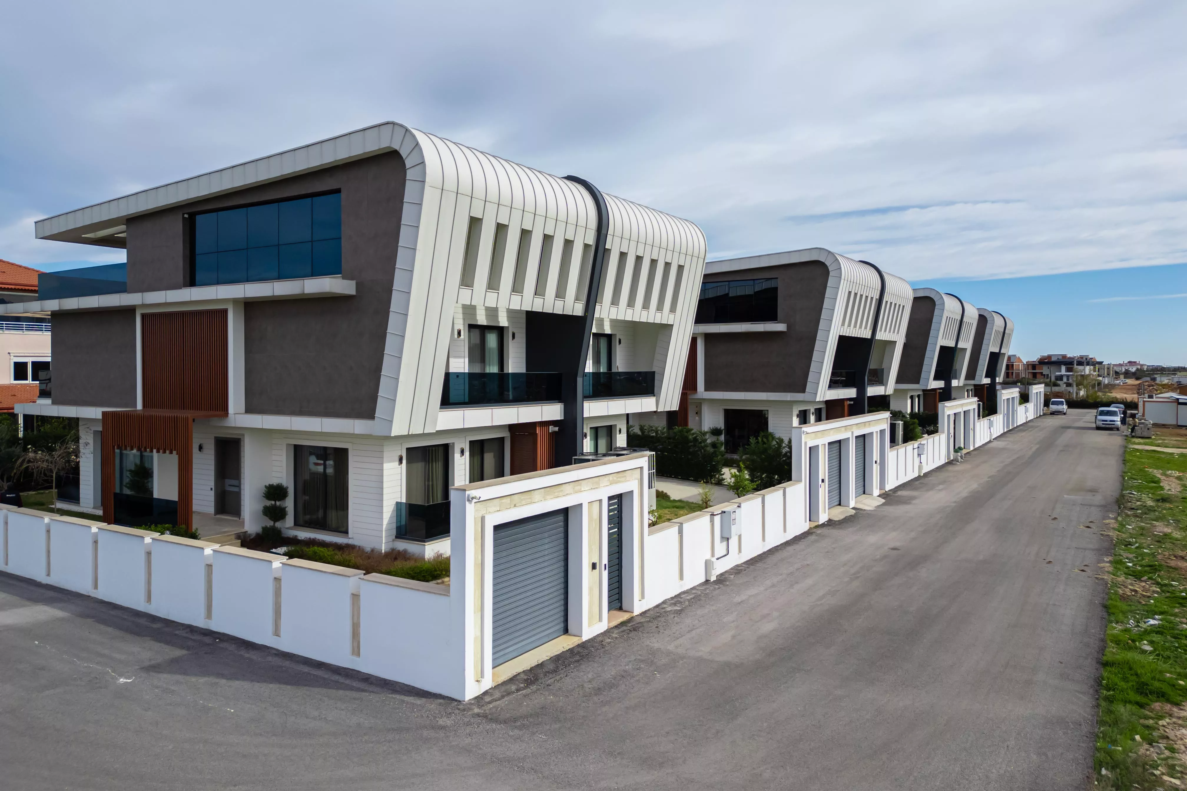 Antalya Altınkale'de Satılık Lüks Tripleks Villa