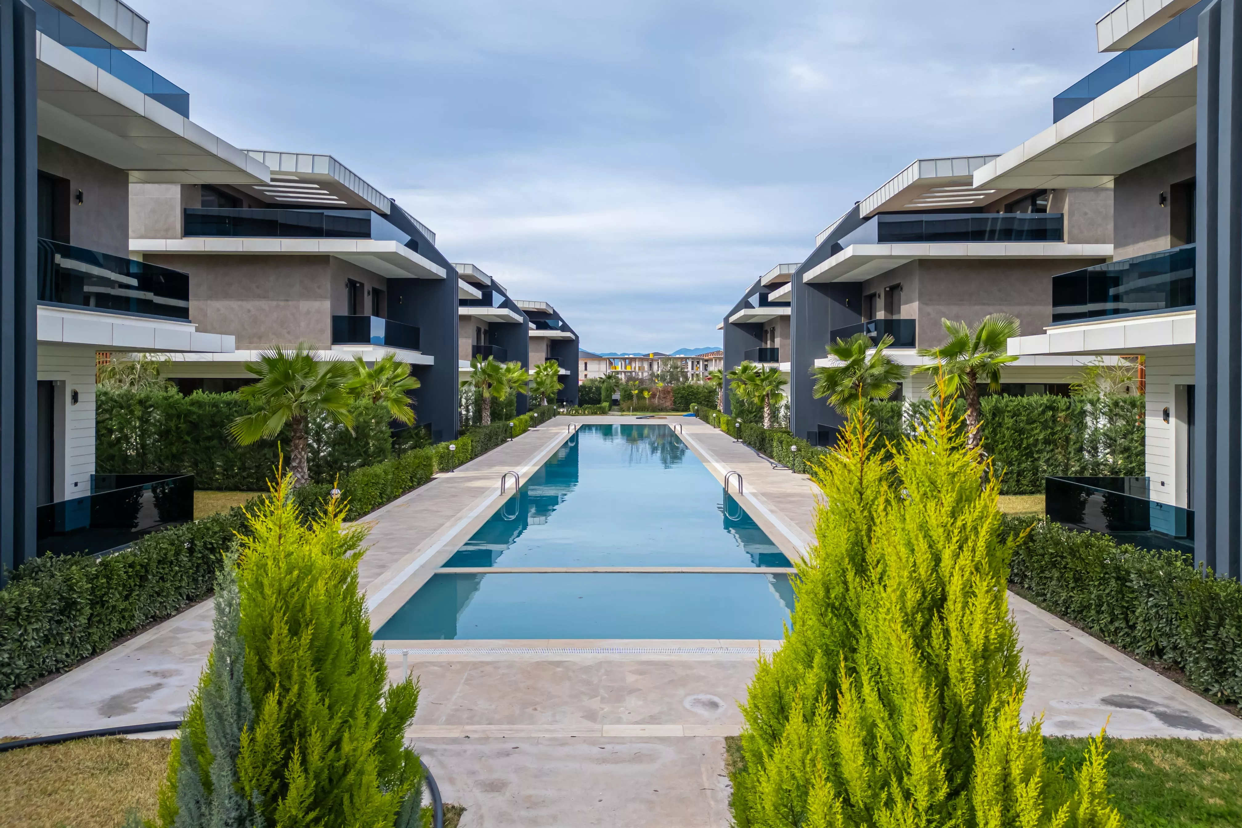 Antalya Altınkale'de Satılık Lüks Tripleks Villa