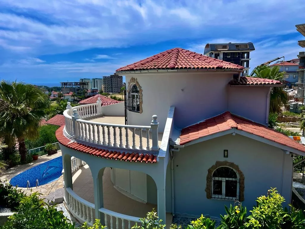 Modern 3+1 Detached Villa for Sale in Alanya Avsallar