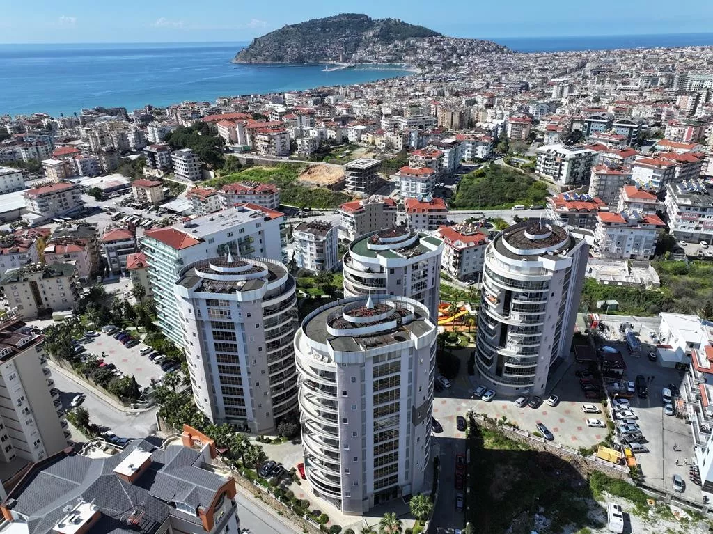 Alanya Cikcilli’de Deniz Manzaralı 1+1 Satılık Daire