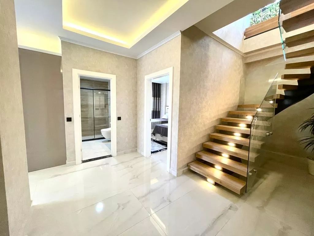 Alanya Oba’da 2+1 Bahçe Dubleks Satılık Daire