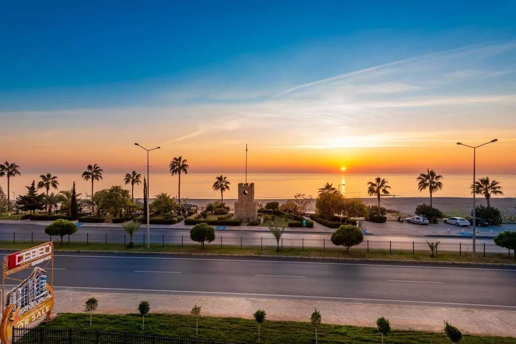 Denize Sıfır Satılık 2+1 Daire - Alanya Kestel