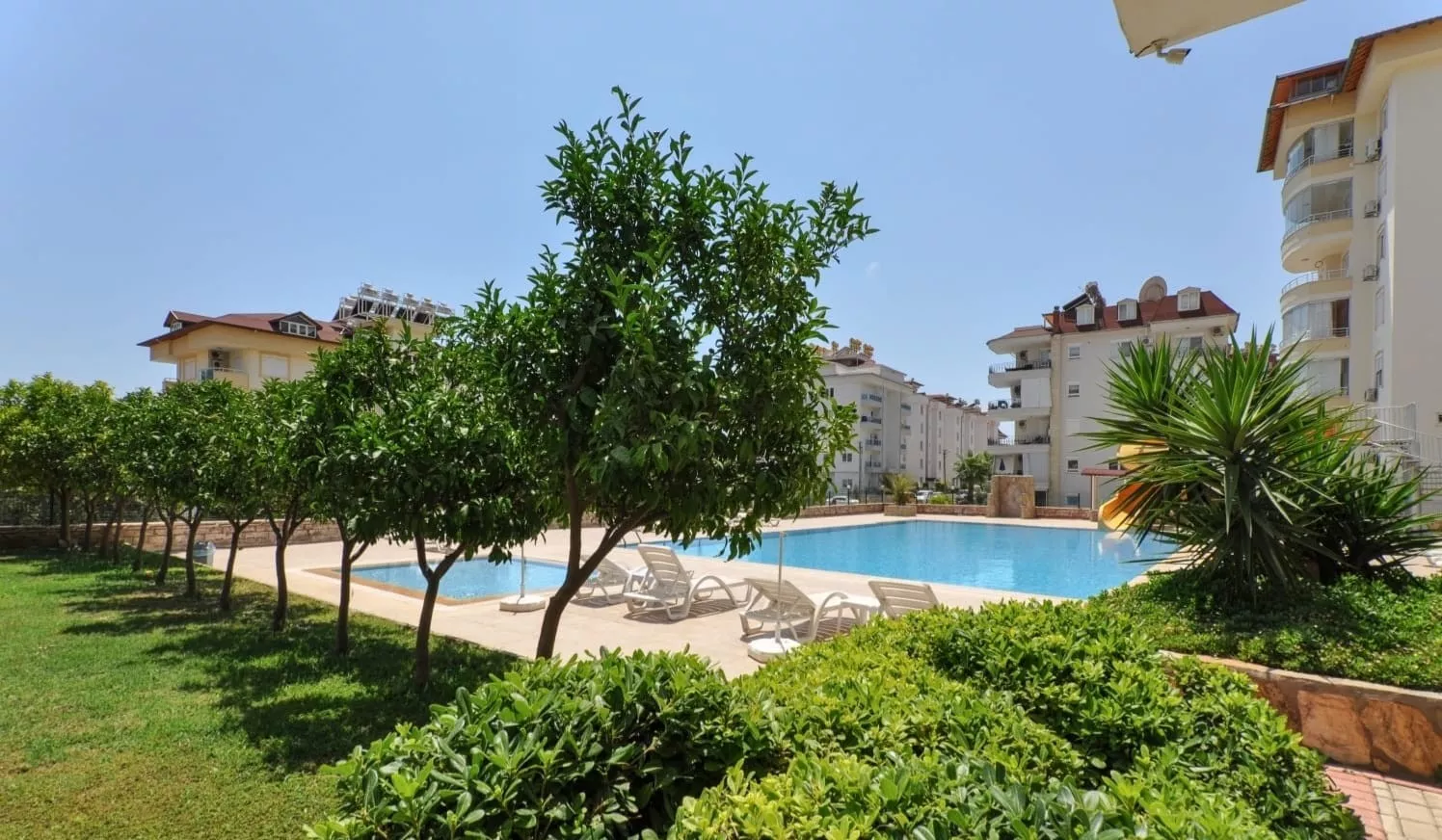 Alanya Cikcillide Satılık 1+1 Eşyalı Daire – Deniz Manzaralı