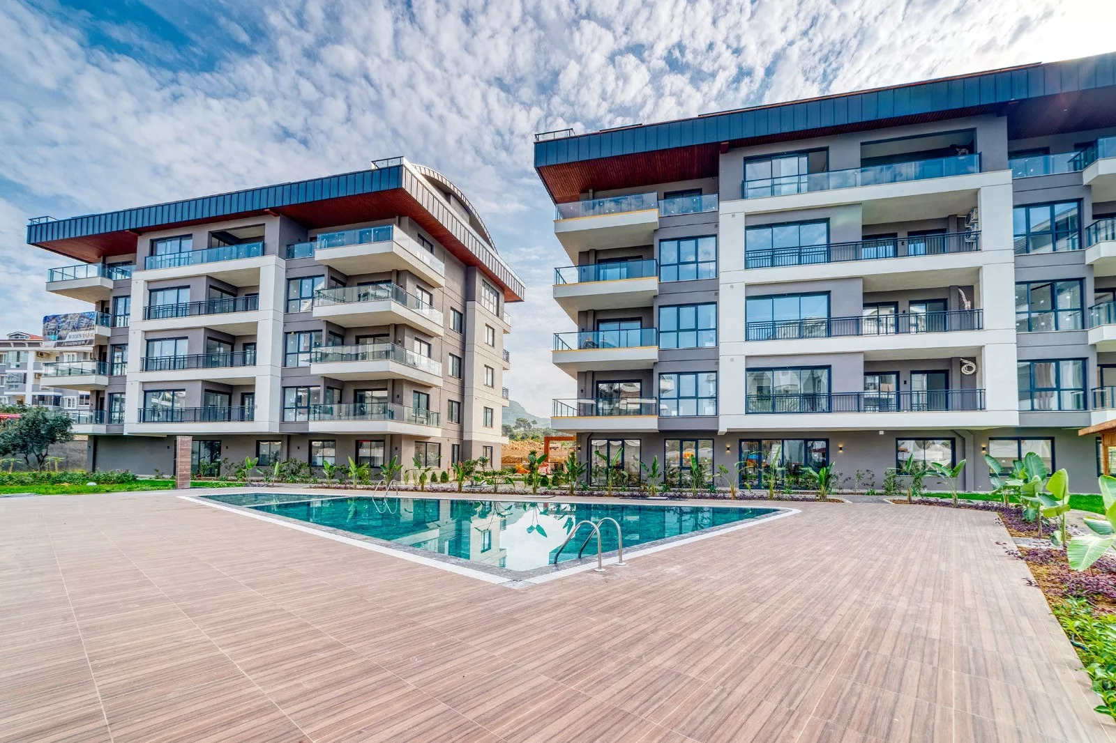 Alanya Oba’da 2+1 Satılık Daire – Havuzlu ve Konforlu