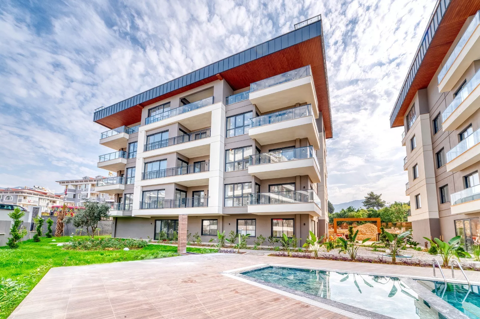 شقة للبيع في ألانيا - أوبا بموقع مميز وخدمات راقية