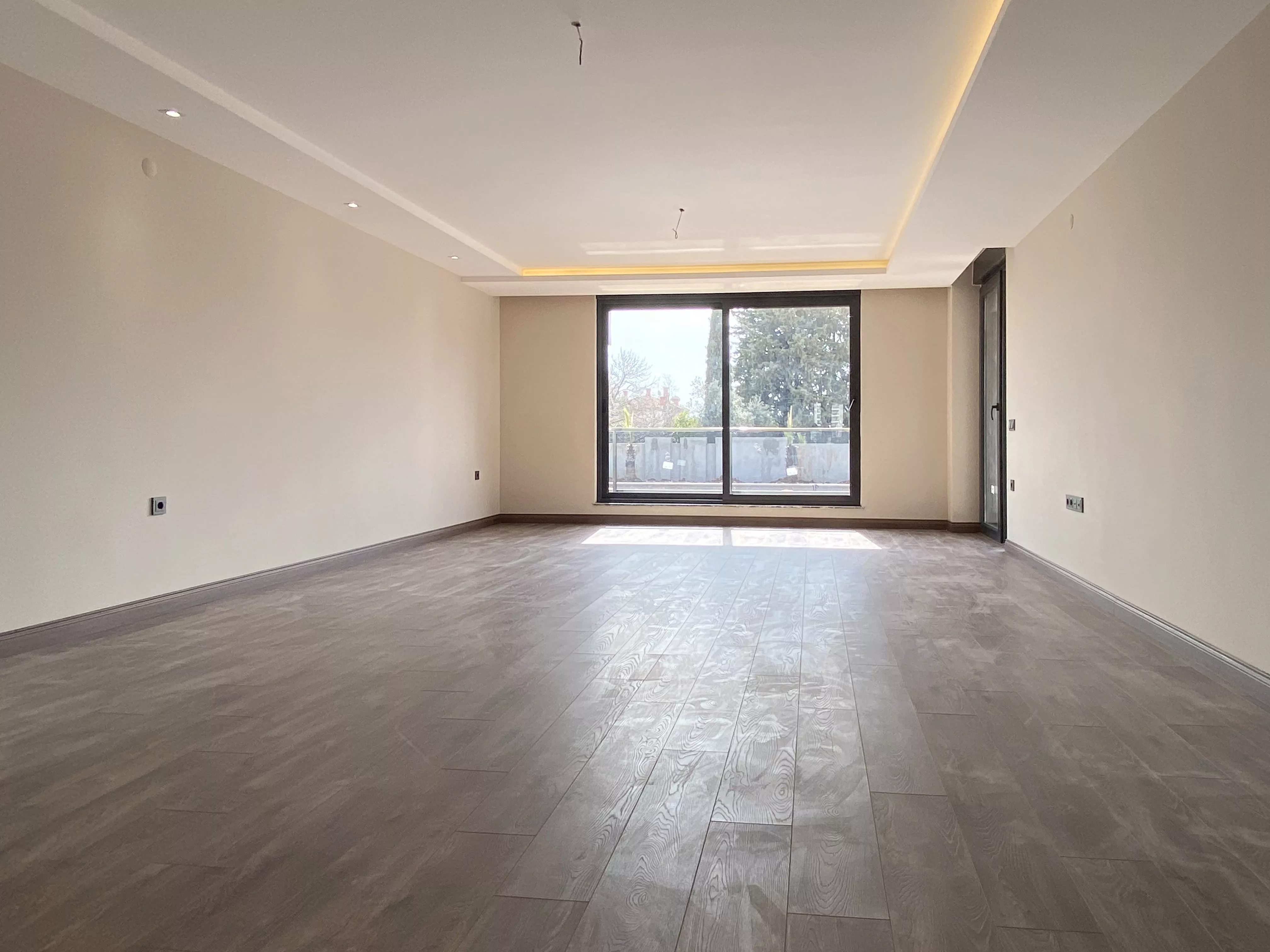 Satılık 3+1 Yeni Geniş Daire Antalya Döşemealtı