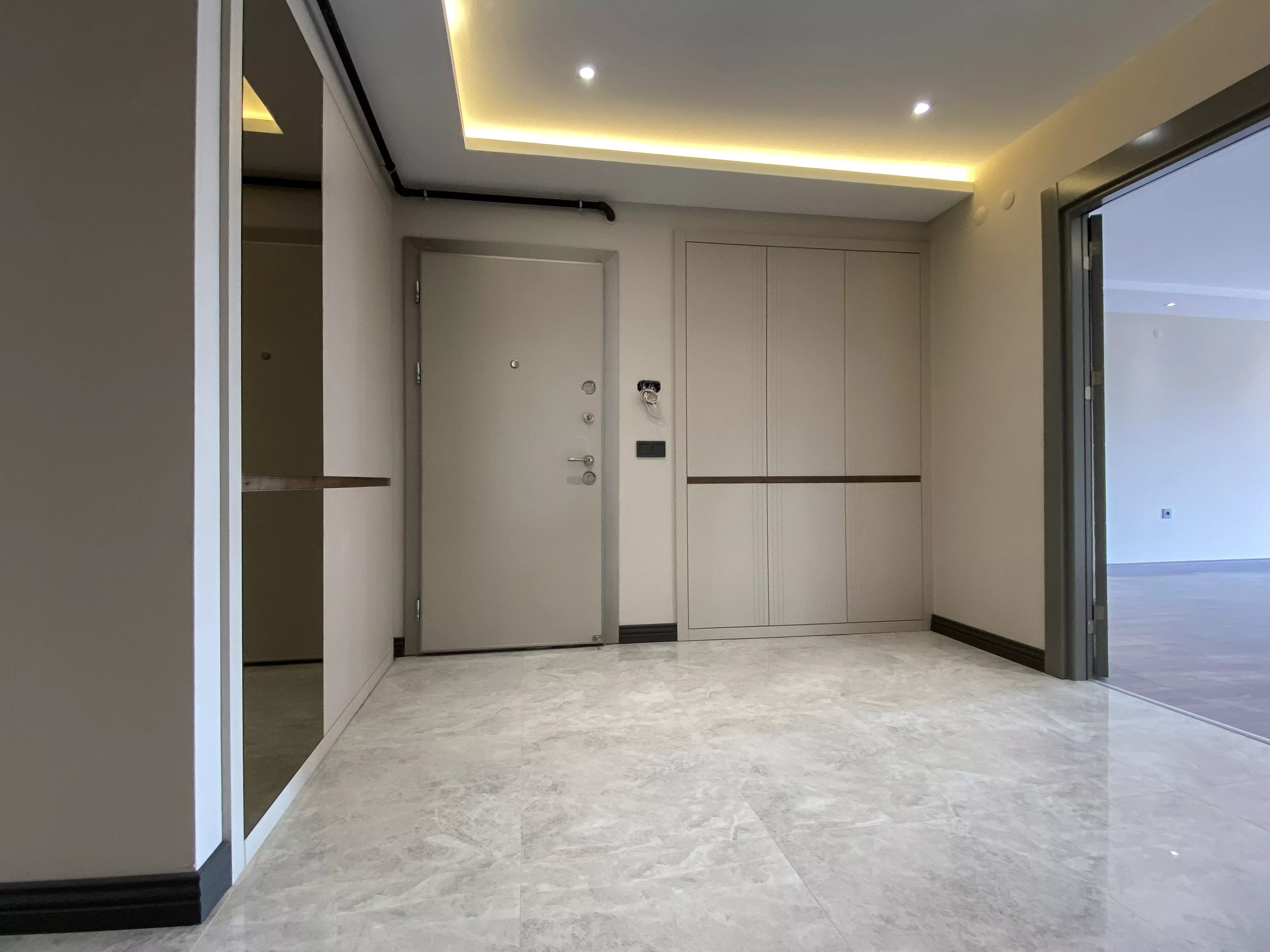 Satılık 3+1 Yeni Geniş Daire Antalya Döşemealtı