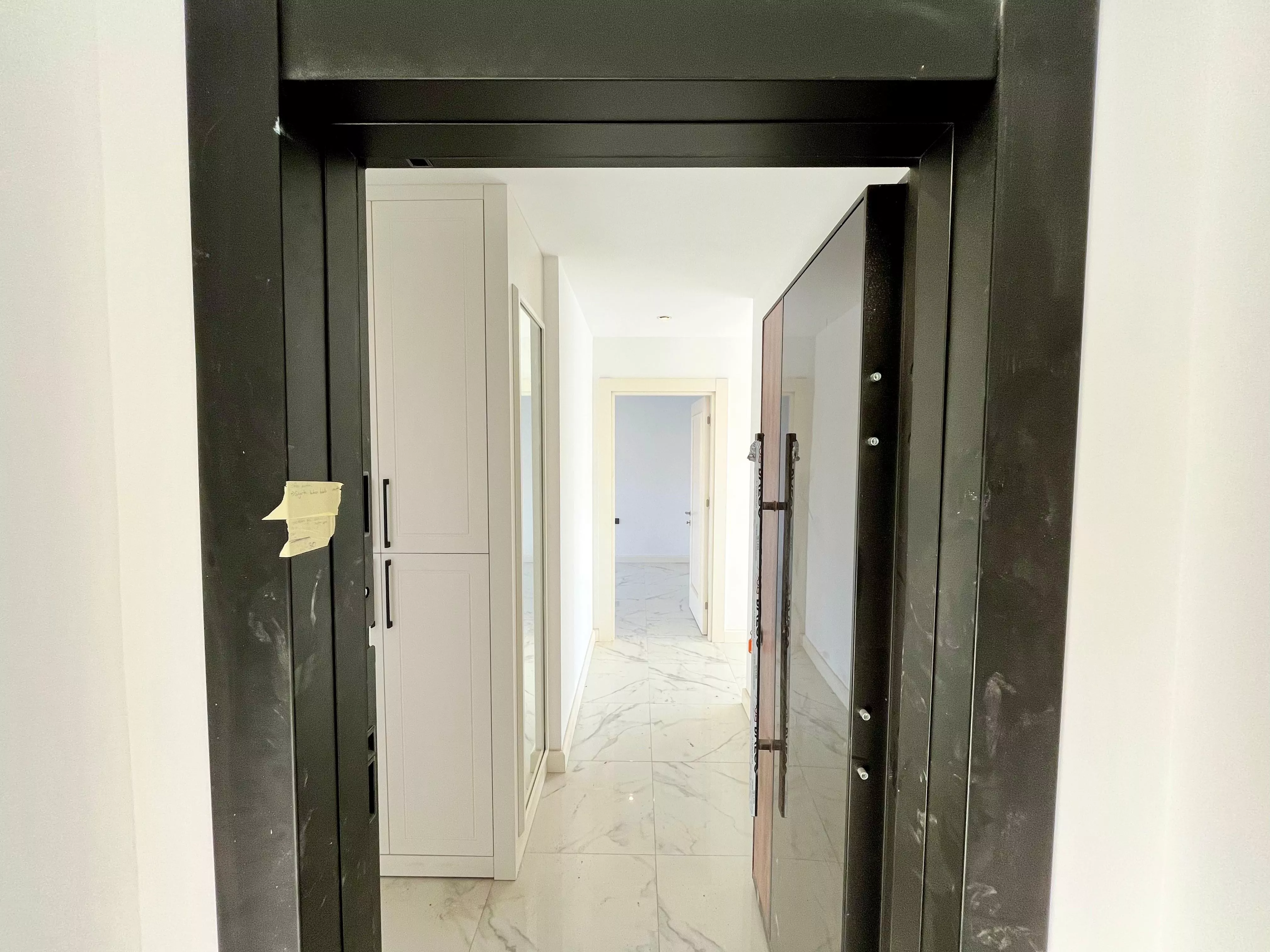 شقة 2+1 للبيع في مركز ألانيا بإطلالة على القلعة