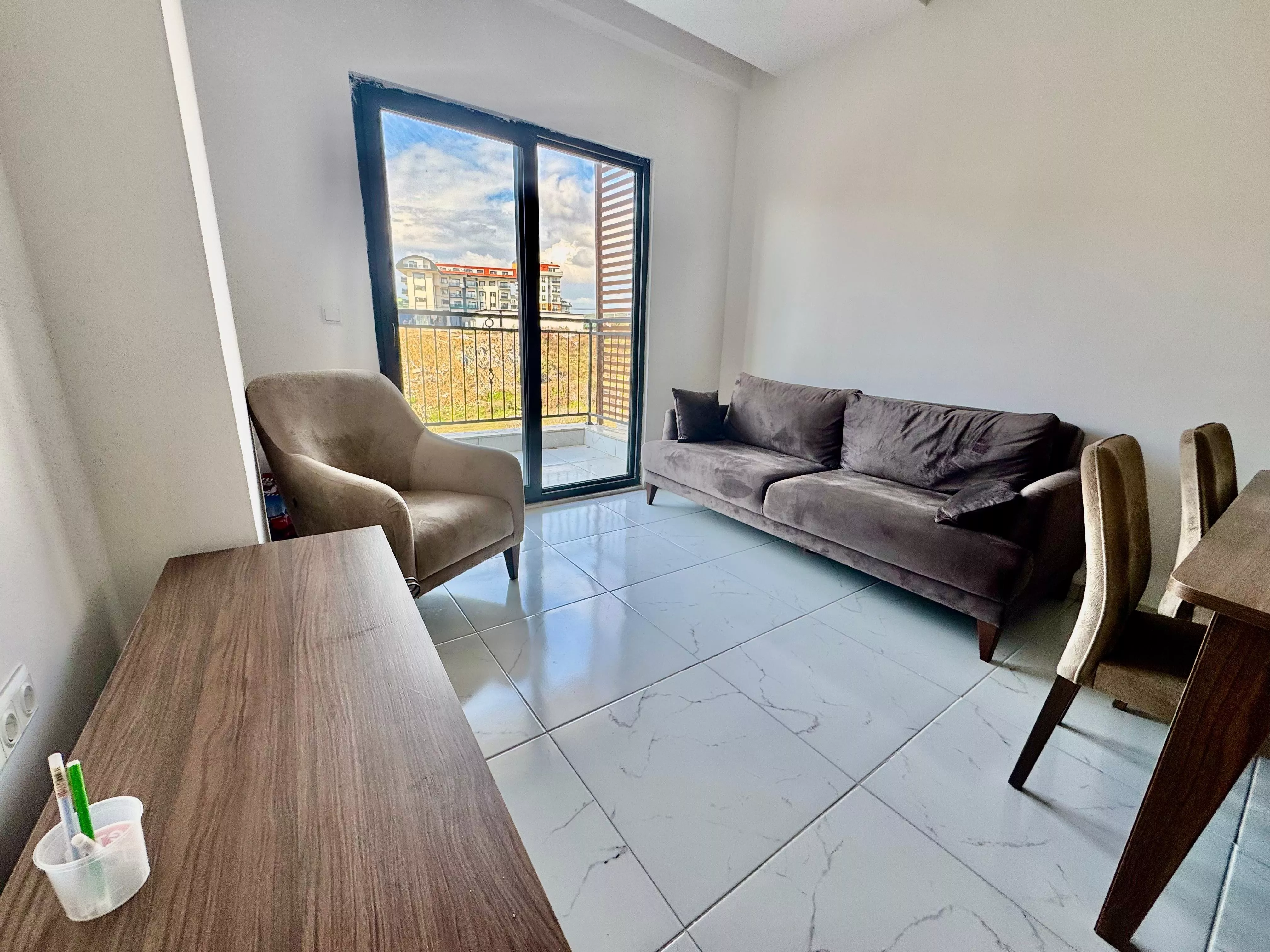 Alanya Avsallar'da Havuzlu 1+1 Satılık Daire – Eşyalı