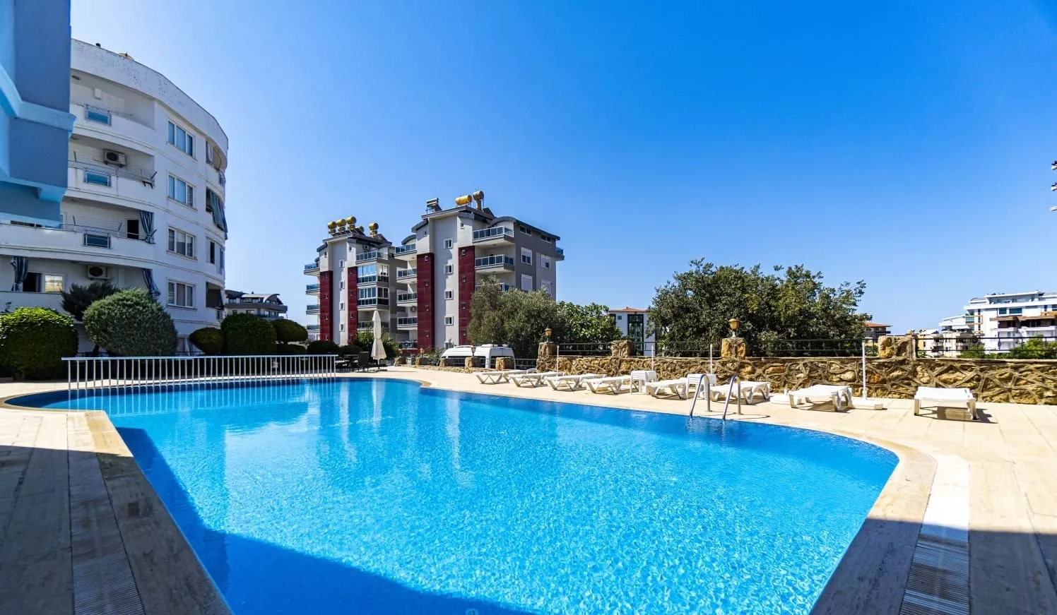 2+1 Wohnung mit Meerblick zum Verkauf in Alanya Tosmur