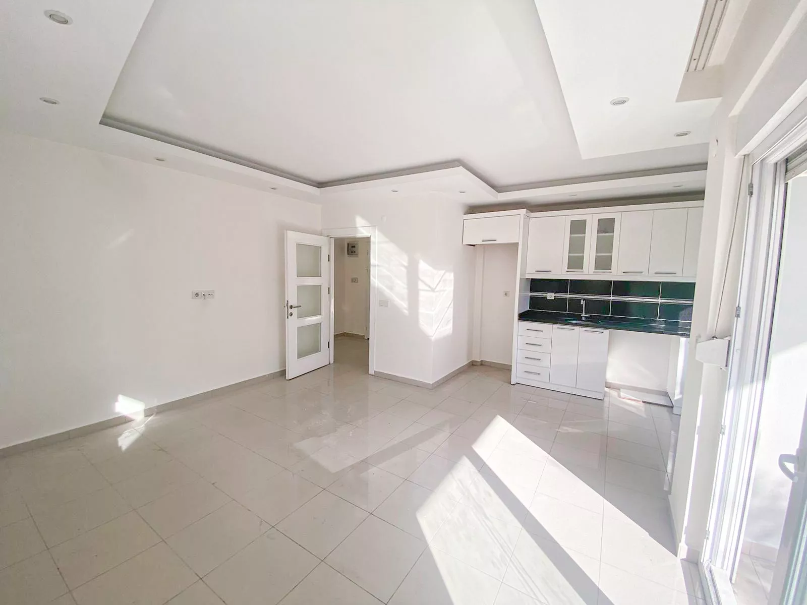 Alanya’da 2+1 Satılık Daire | Merkezi Konum ve Havuzlu