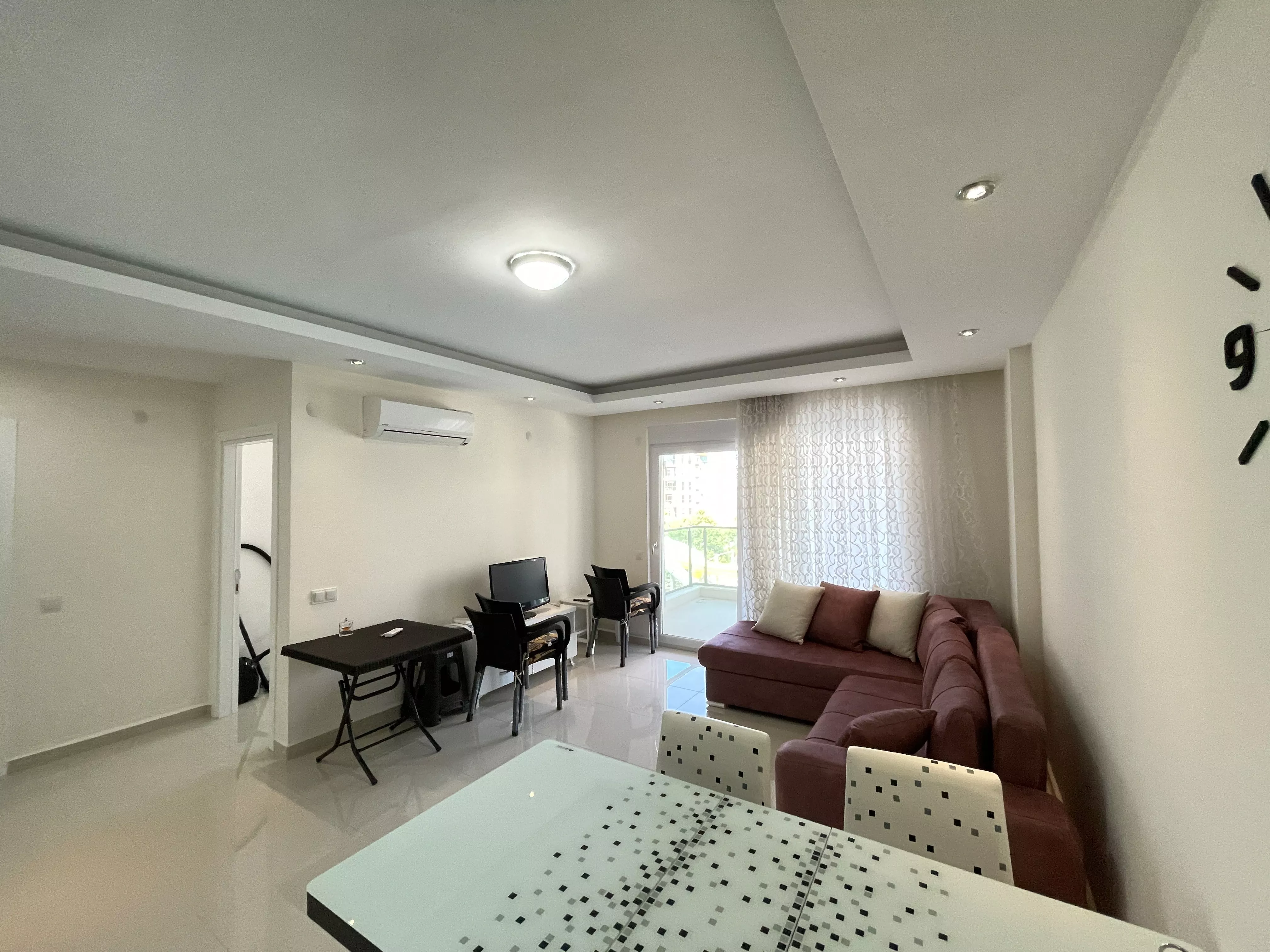 شقة مفروشة 1+1 للبيع في ألانيا-أفسالار بموقع مثالي