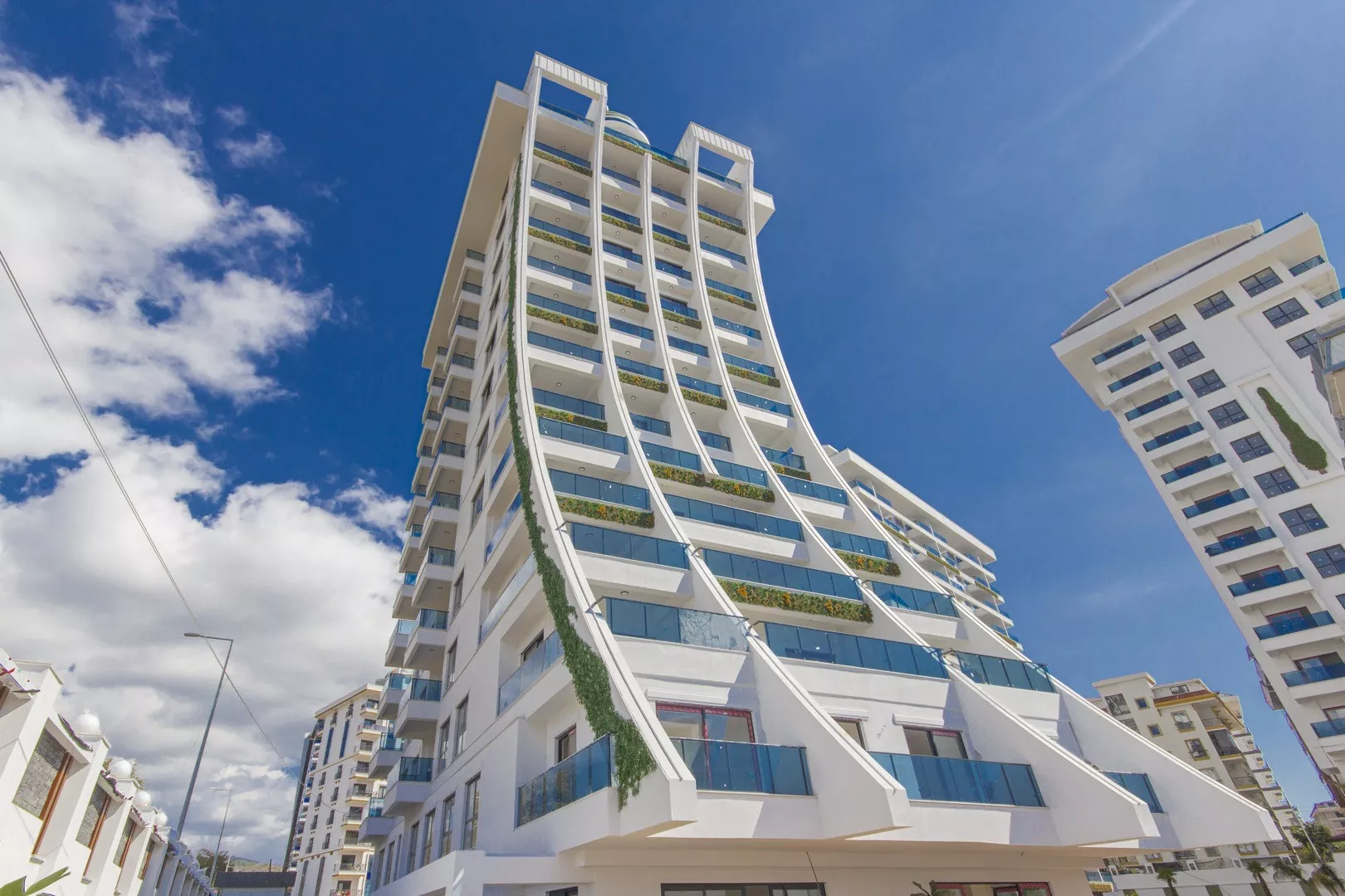 شقة للبيع 1+1 في محمودلار ألانيا موقع استراتيجي وخدمات مميزة