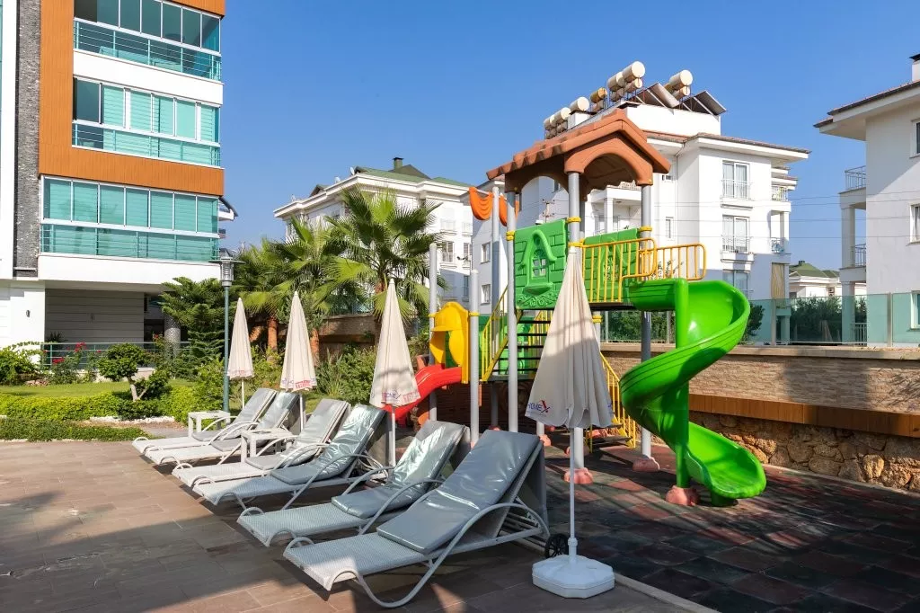 Satılık Eşyalı Havuzlu Geniş 4+1 Dubleks Daire Oba Alanya