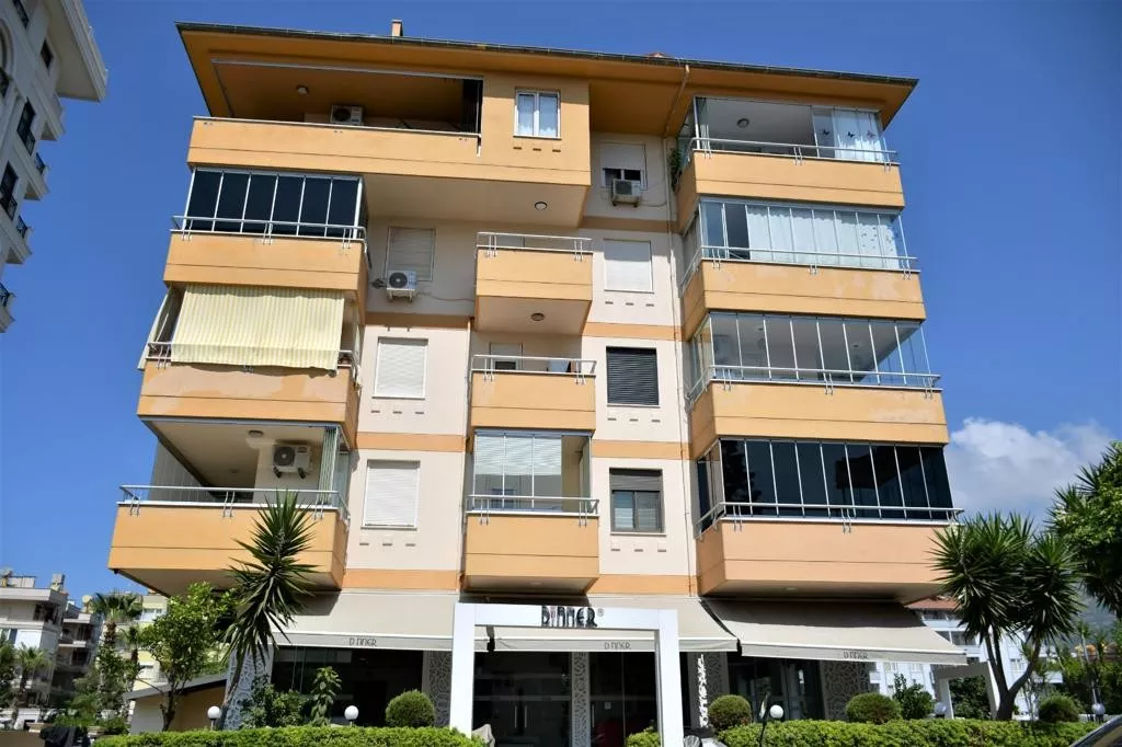 1+1 Wohnung in Cumhuriyet, Alanya – Strandnah