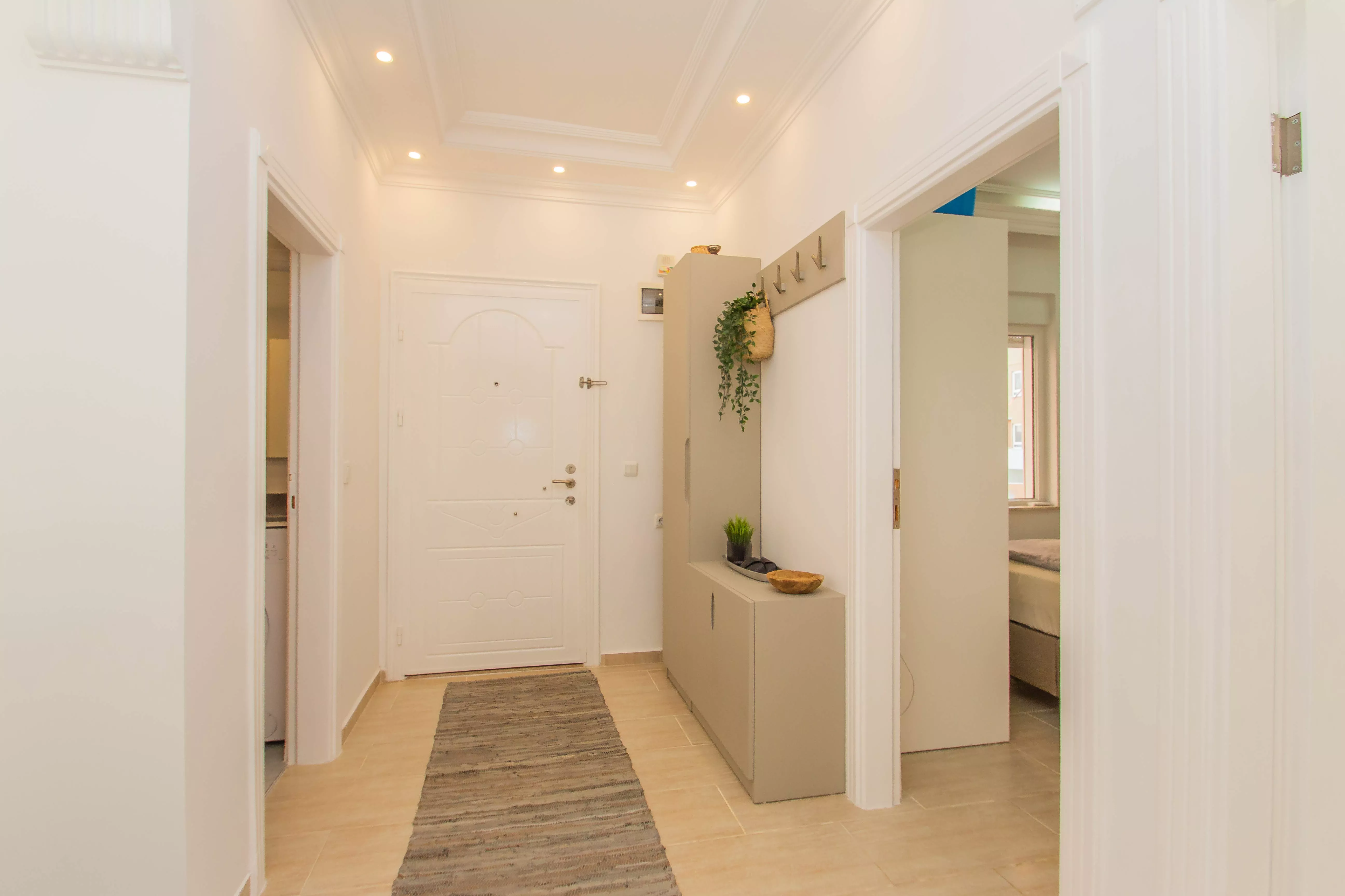 Spacious 2+1 Apartment for Sale Near Cleopatra Beach Alanya