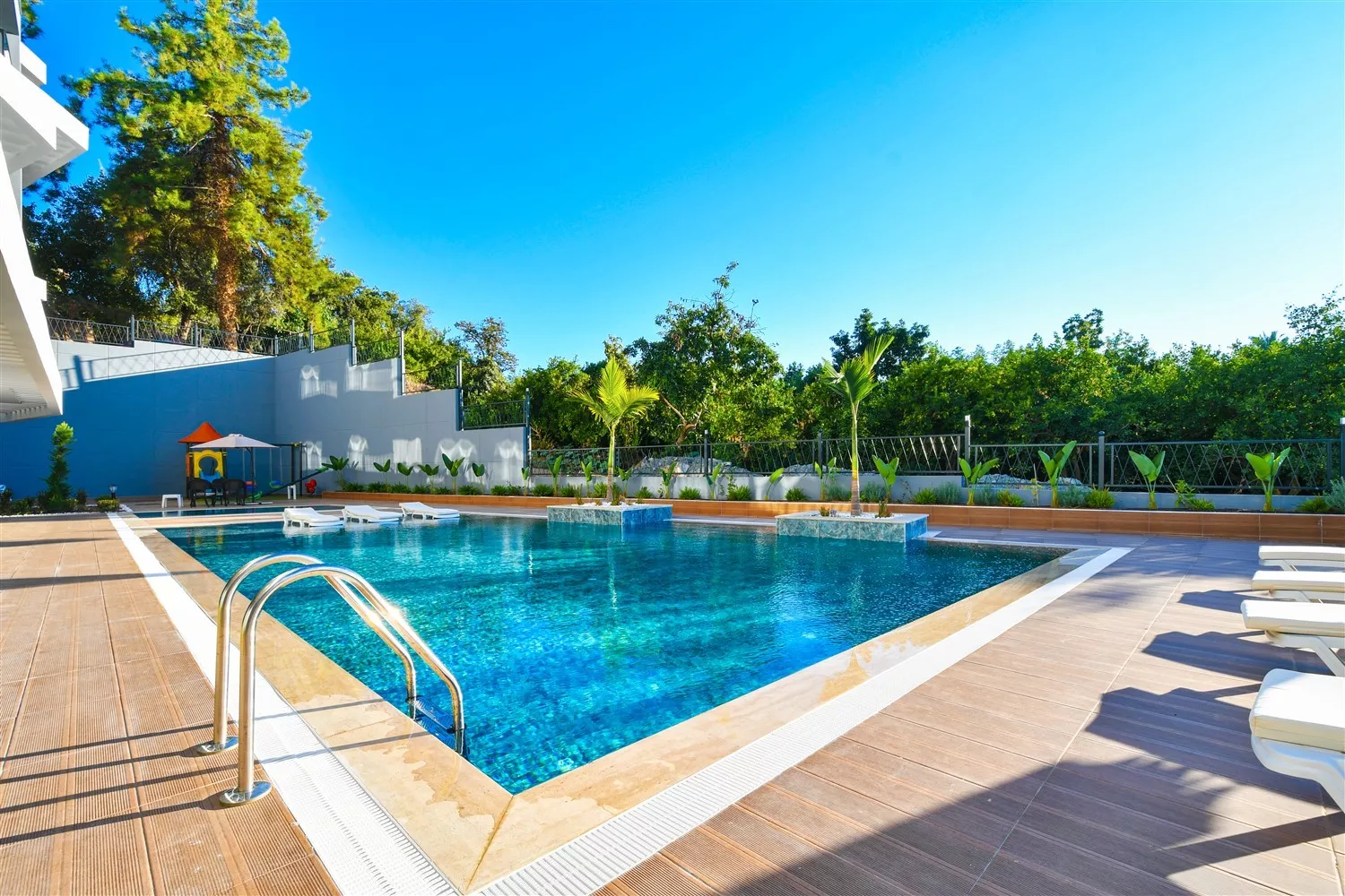 Меблированная квартира 1+1 с видом на город Оба, Алания