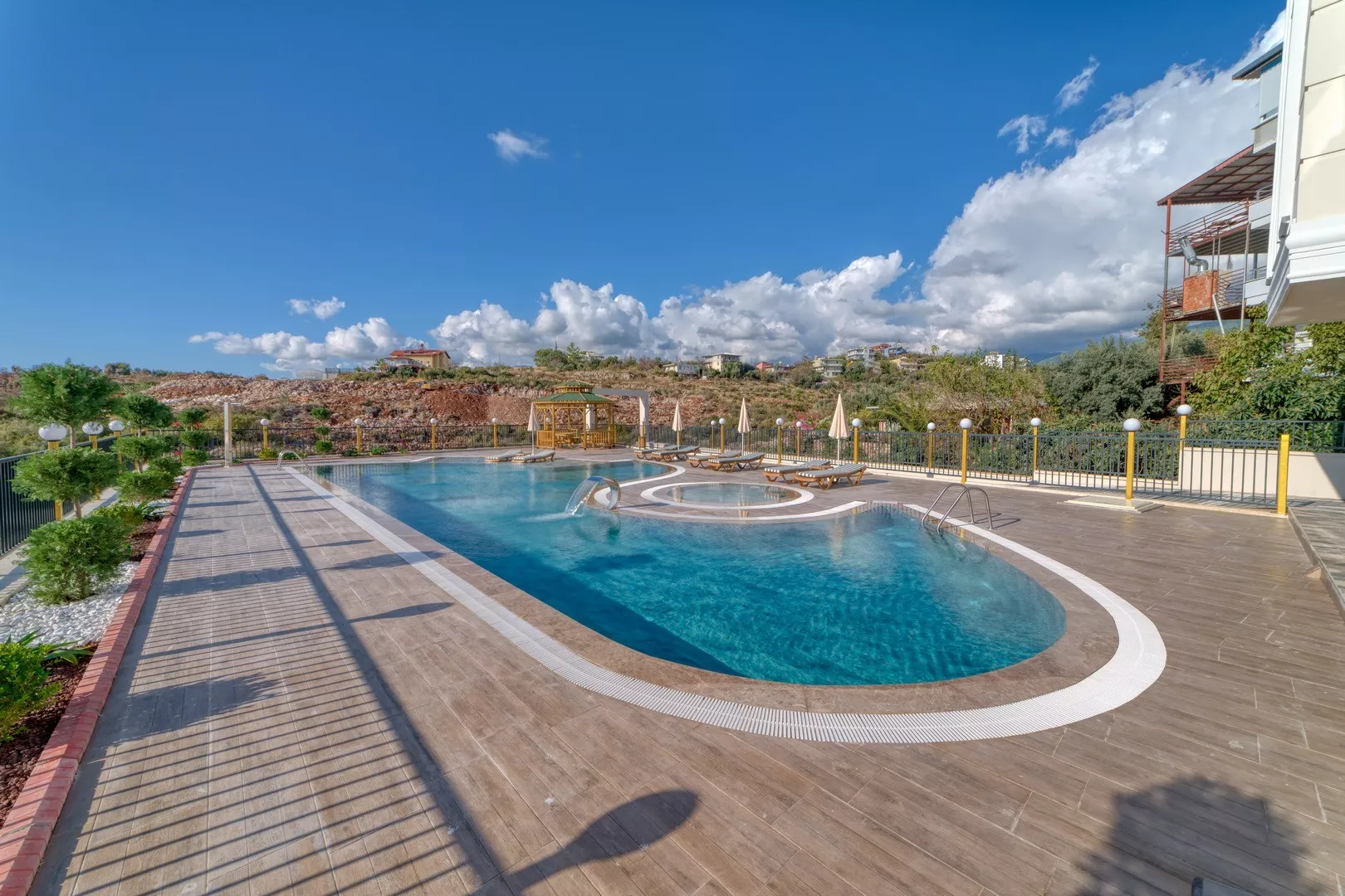 Kestel Alanya’da Denize Yakın Mesafede Satılık 1+1 Daire