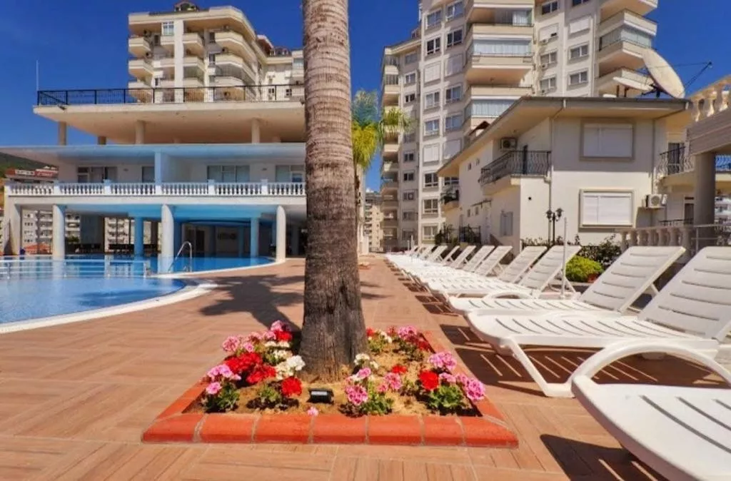 Квартира 1+1 с видом на море на продажу в Алании, Джикджилли