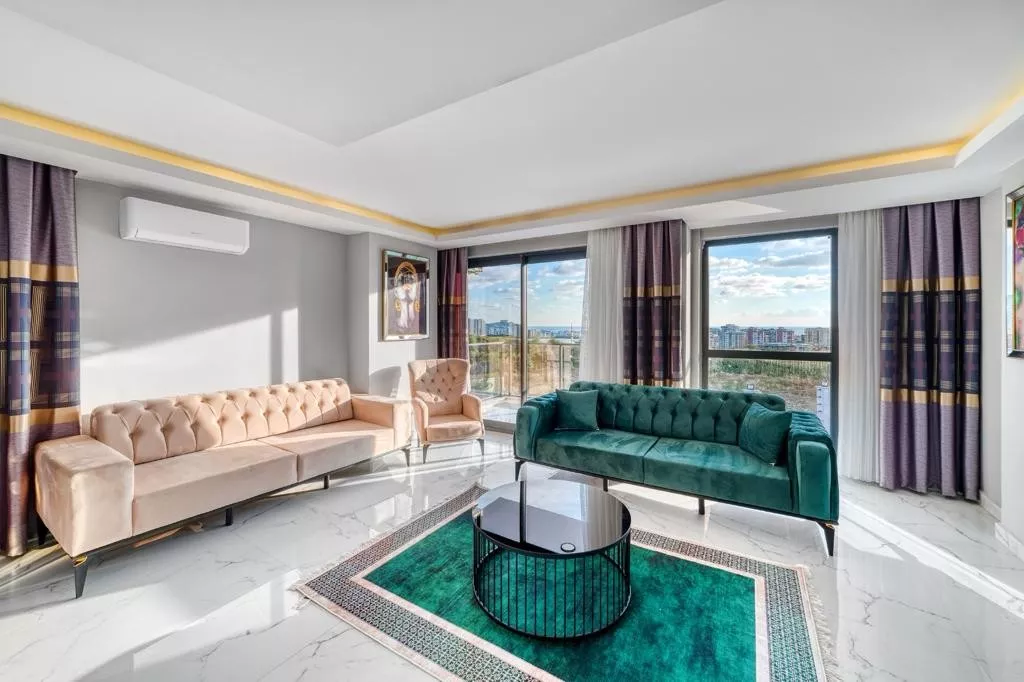 Modern 2+1 Reverse Duplex Apartment for Sale in Mahmutlar