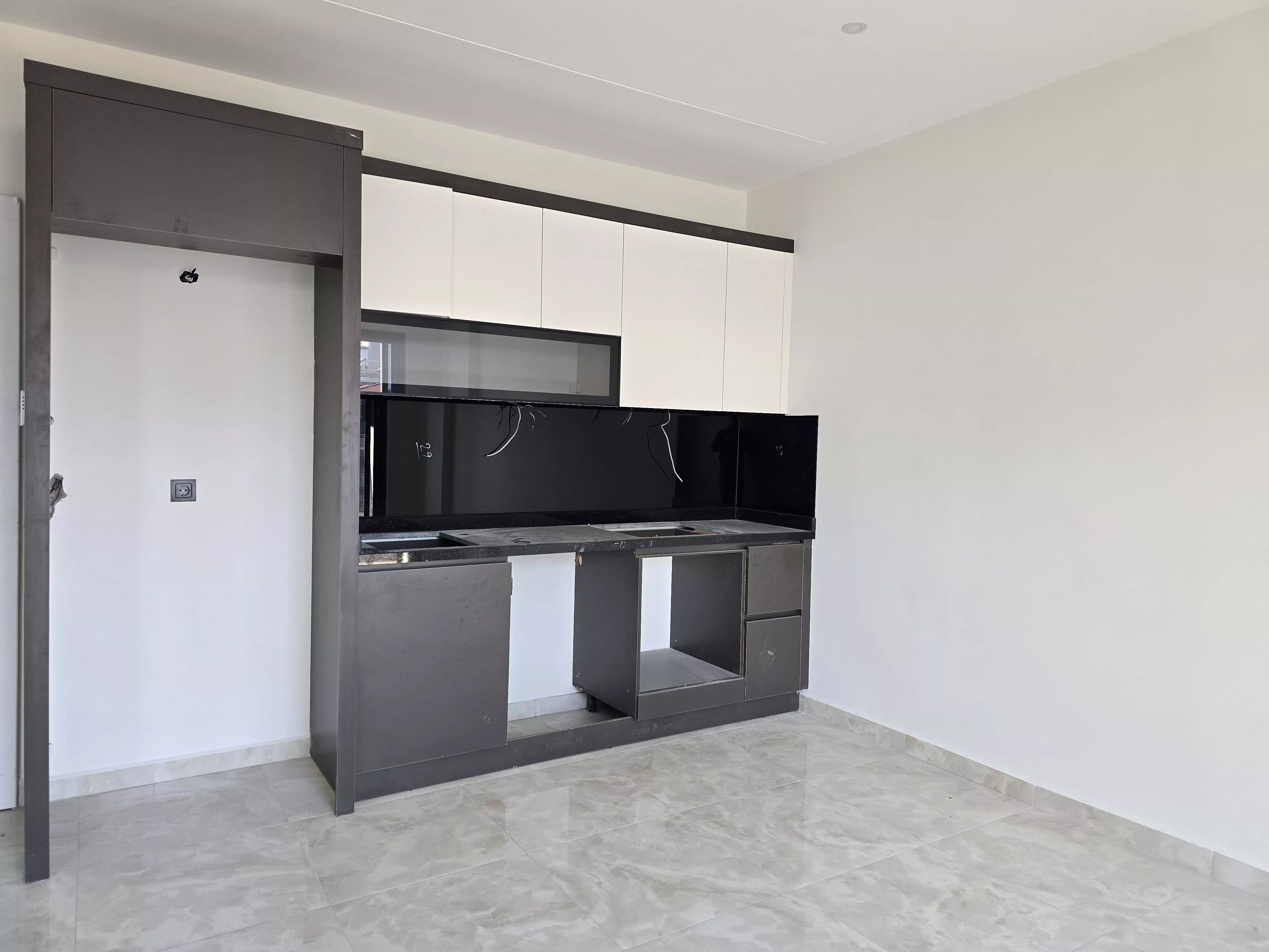 Satılık Aktiviteli Sitede Sıfır 1+1 Daire - Kleopatra Alanya